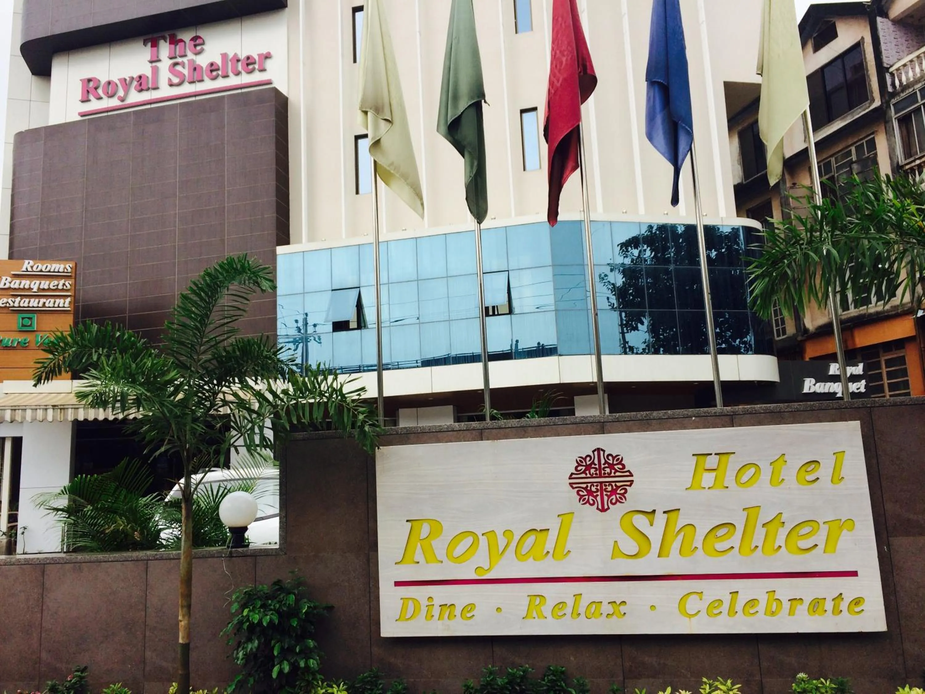 Facade/entrance in Hotel Royal Shelter