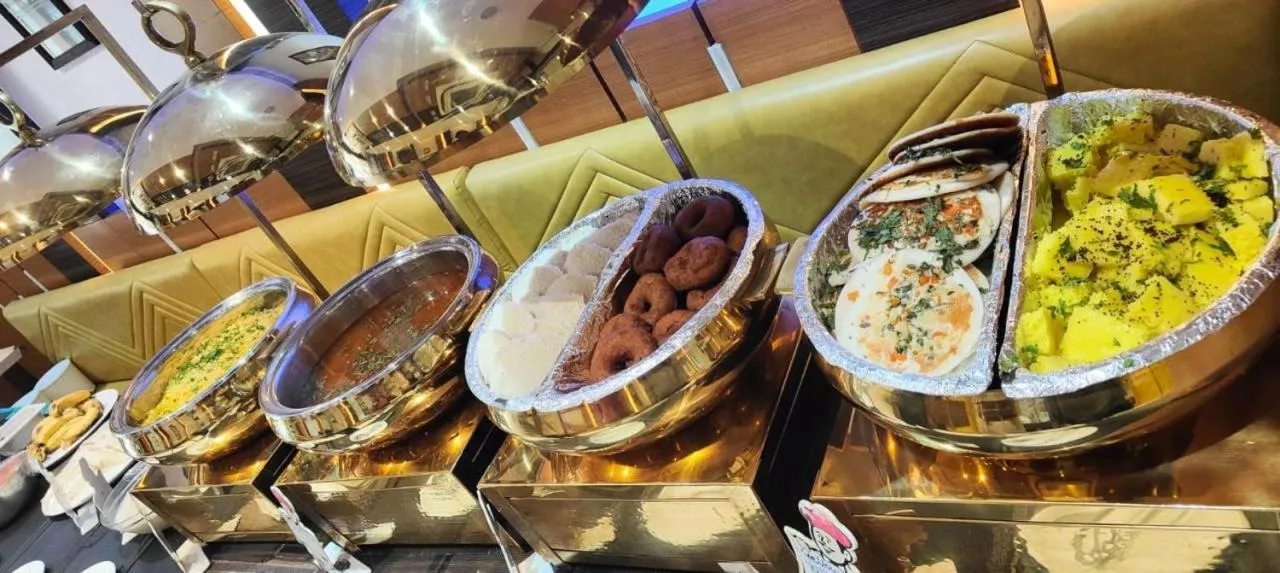 Breakfast in Hotel Royal Shelter