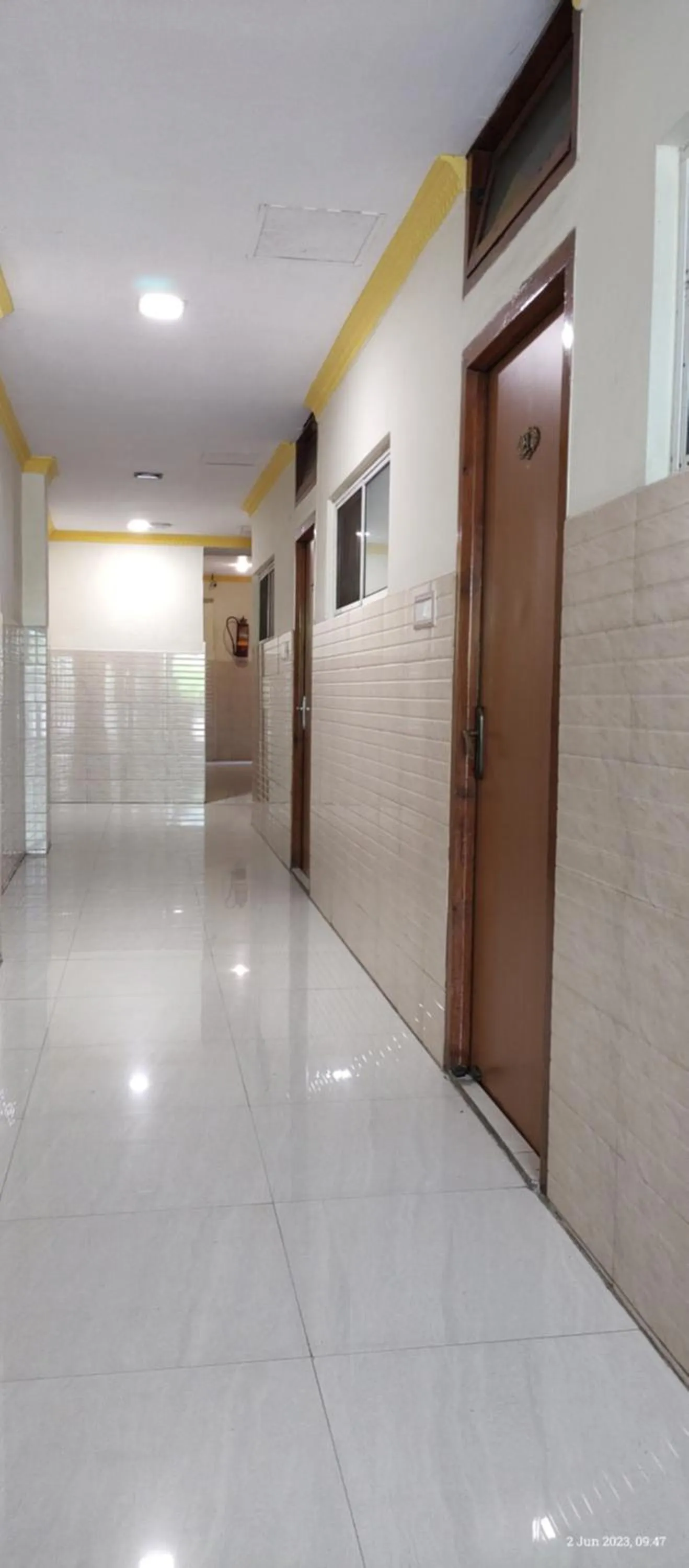 Communal lounge/ TV room in Sarovara Deluxe Rooms