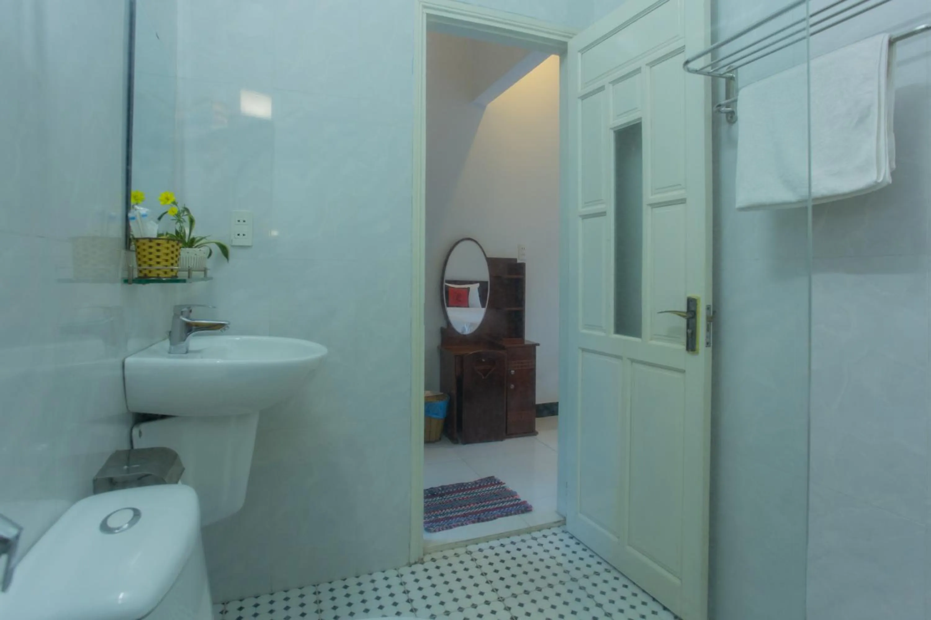 Shower in La Uy Villa