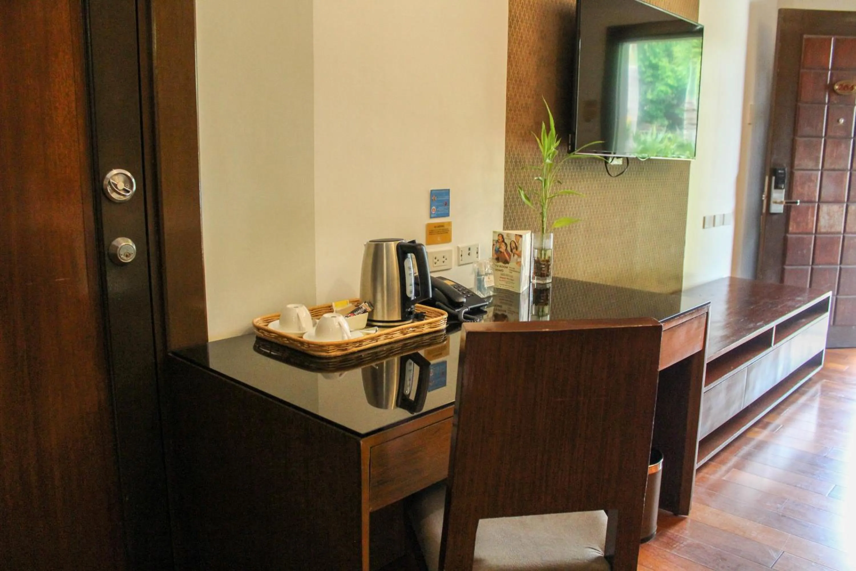 Coffee/tea facilities in Coron Soleil Garden Resort