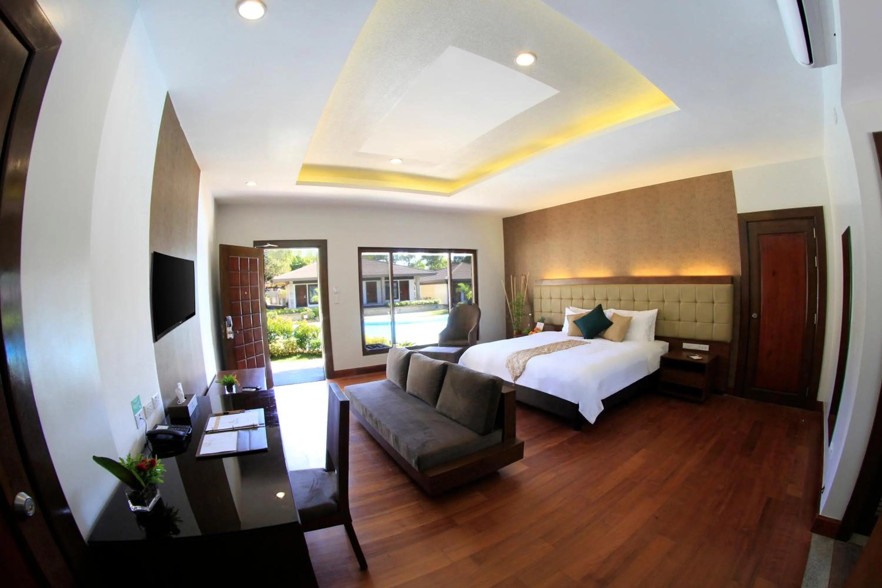 Photo of the whole room, Bed in Coron Soleil Garden Resort