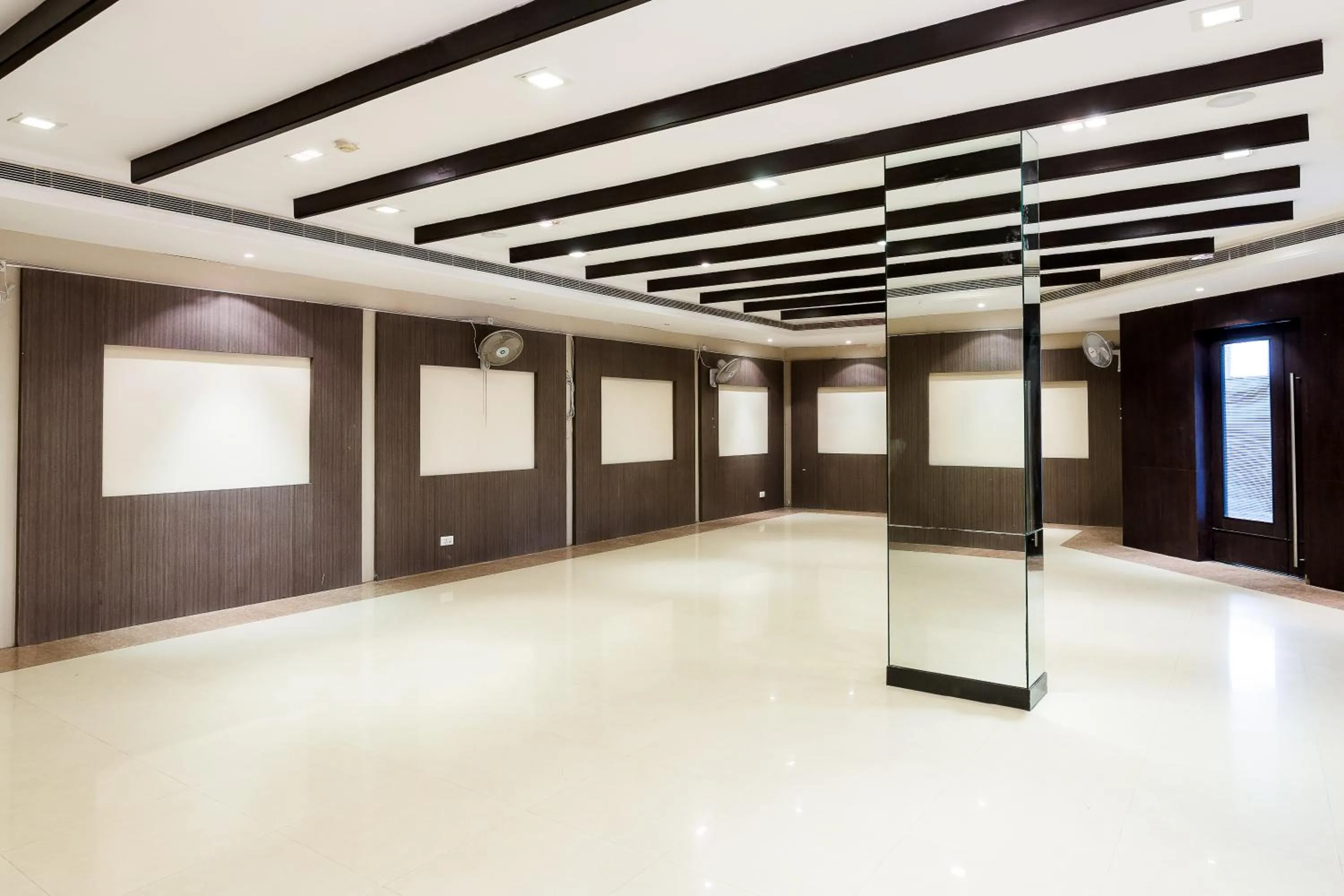 Lobby or reception in Treebo Fort Club