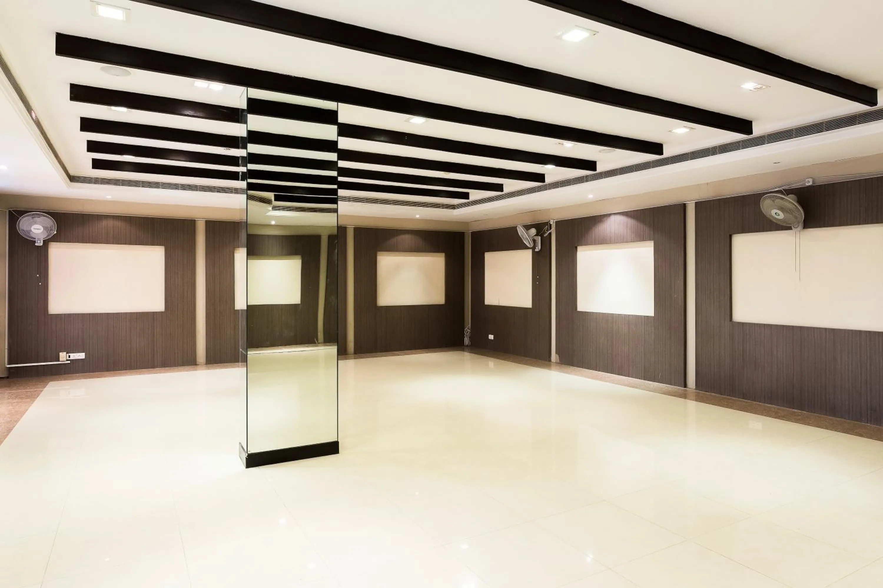 Lobby or reception in Treebo Fort Club