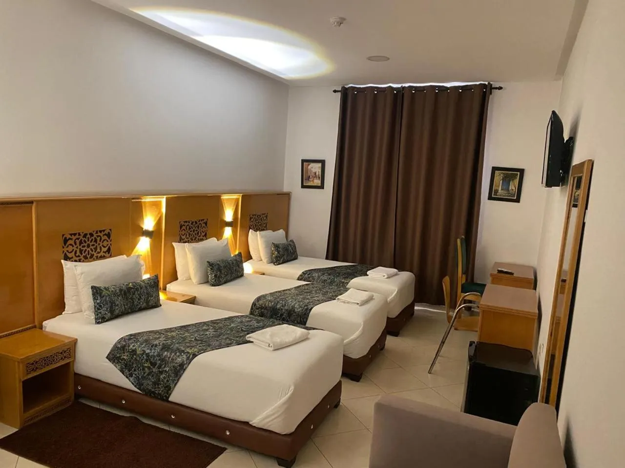 Photo of the whole room, Bed in Hotel Miramar