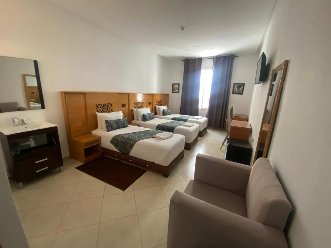 Living room, Bed in Hotel Miramar