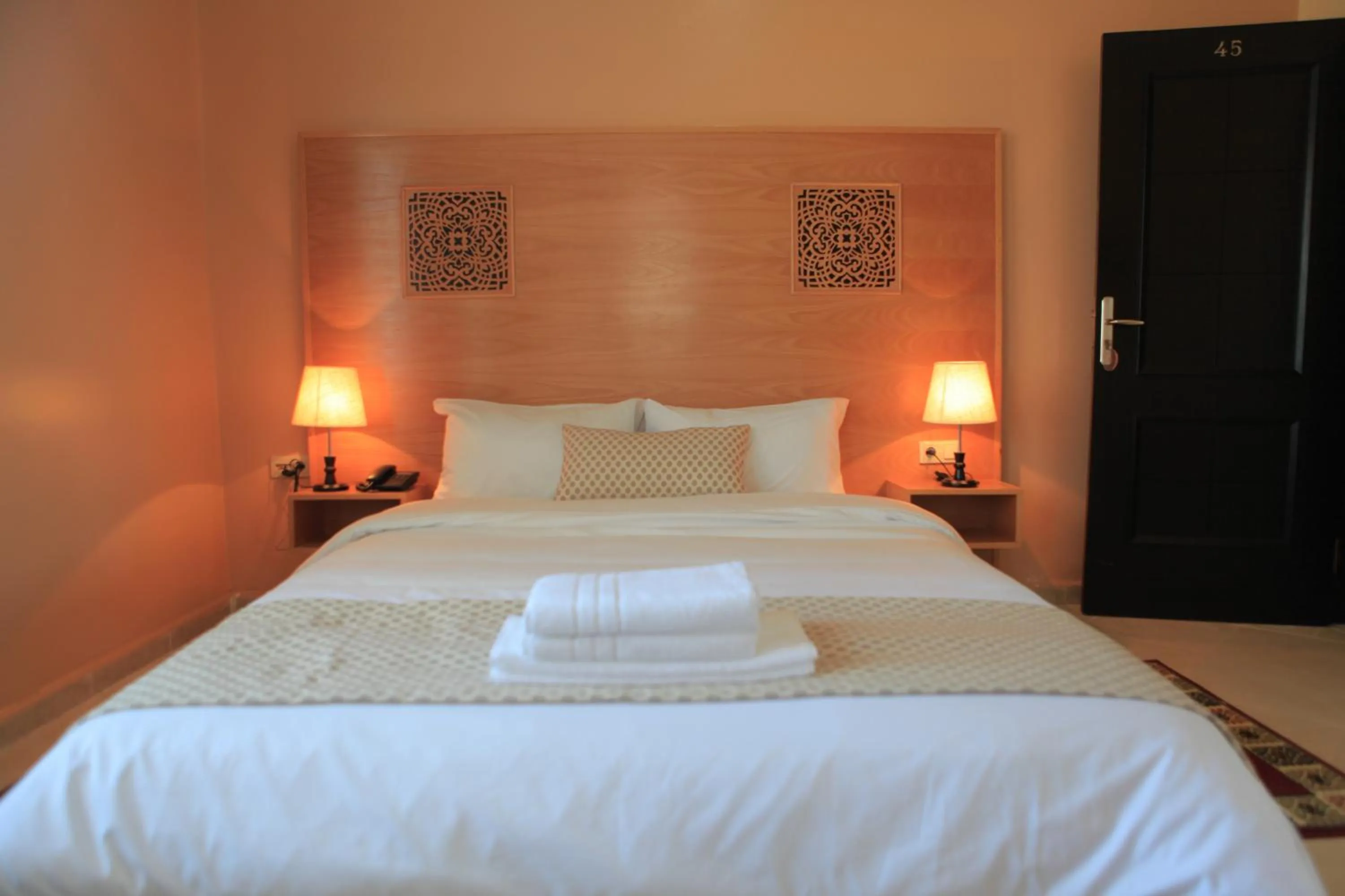 Sea view, Bed in Hotel Miramar