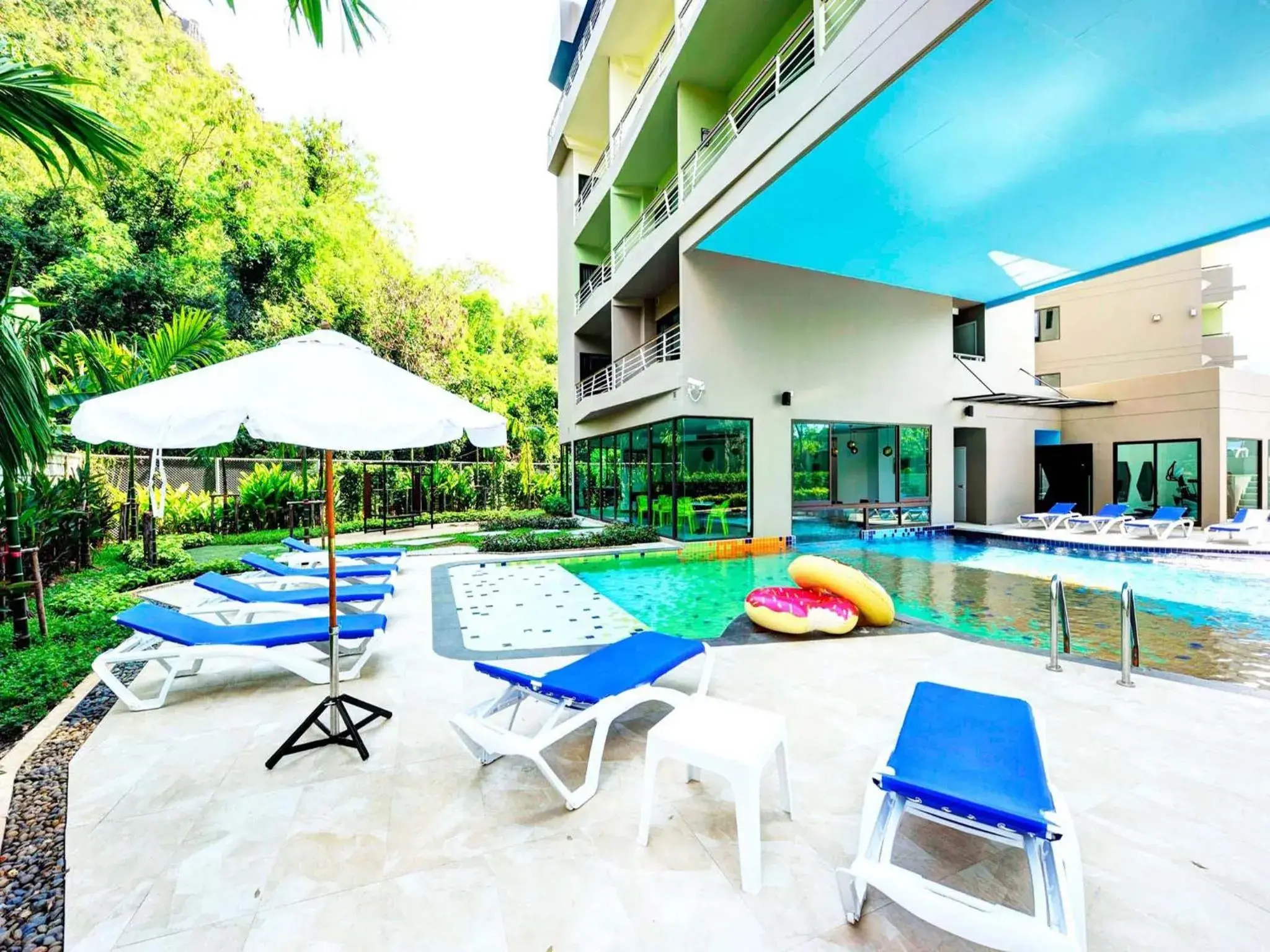 Swimming pool in Splendid Hotel @ Khaoyai Swimming pool in Splendid Hotel @ Khaoyai