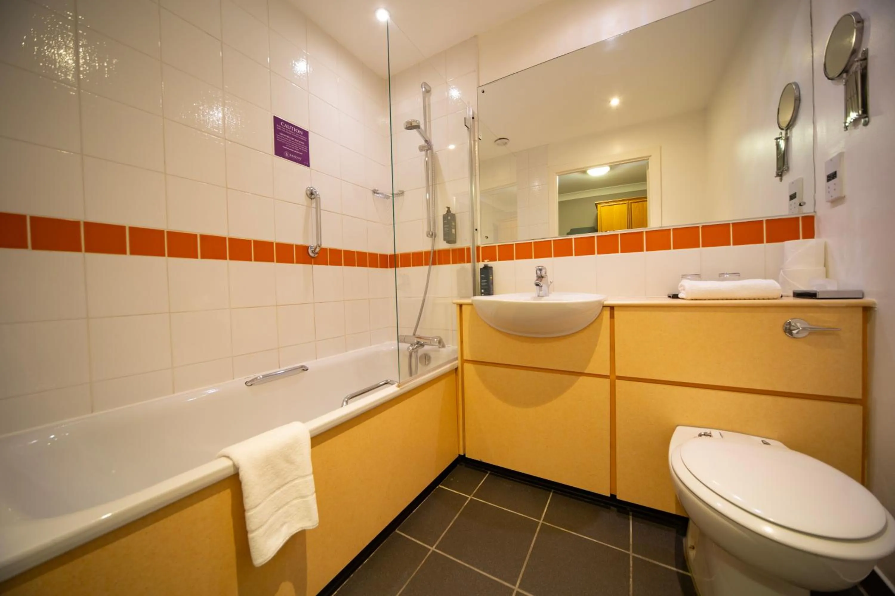 Bathroom in Barony Castle Hotel
