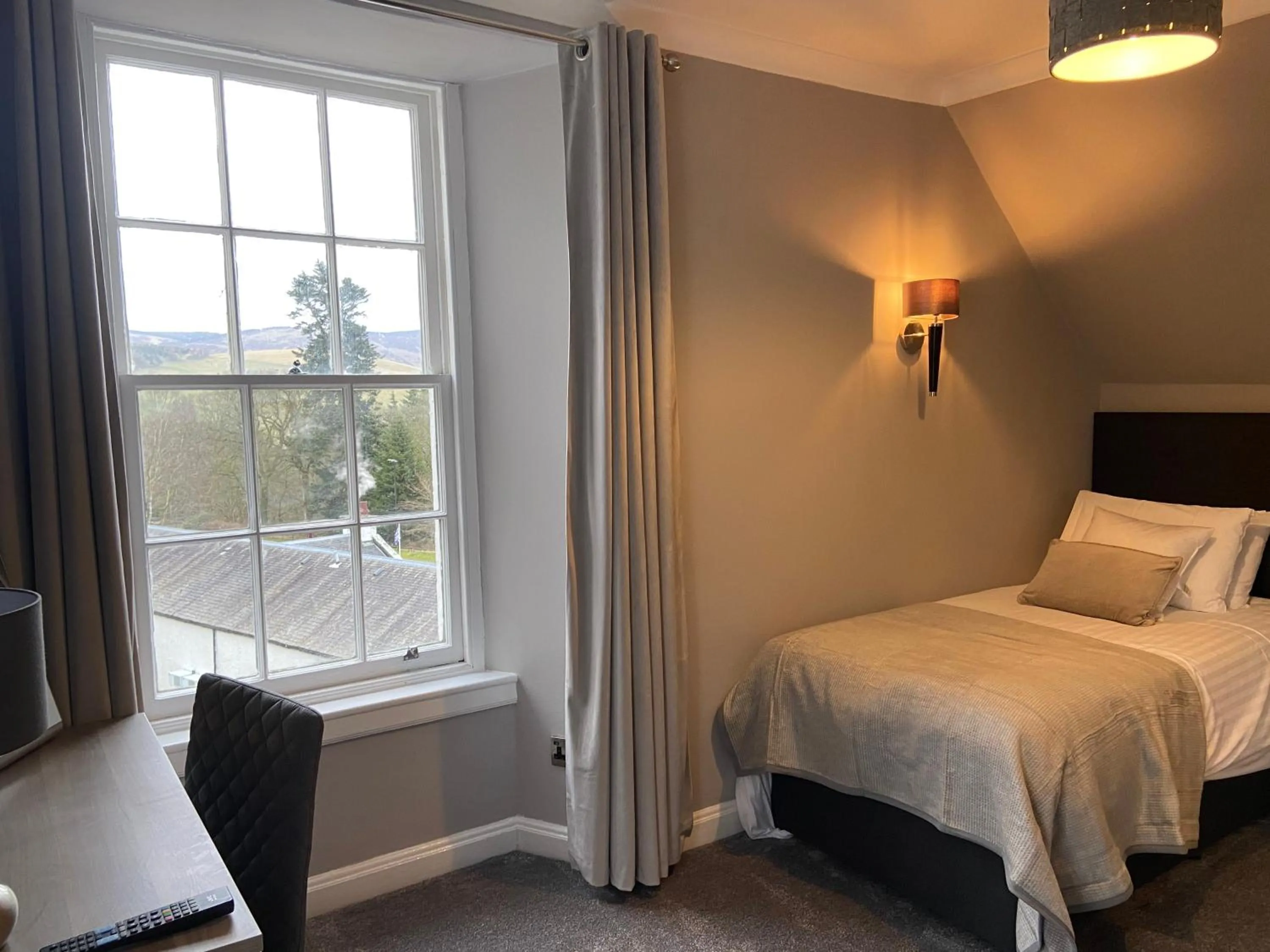 Bedroom, Bed in Barony Castle Hotel