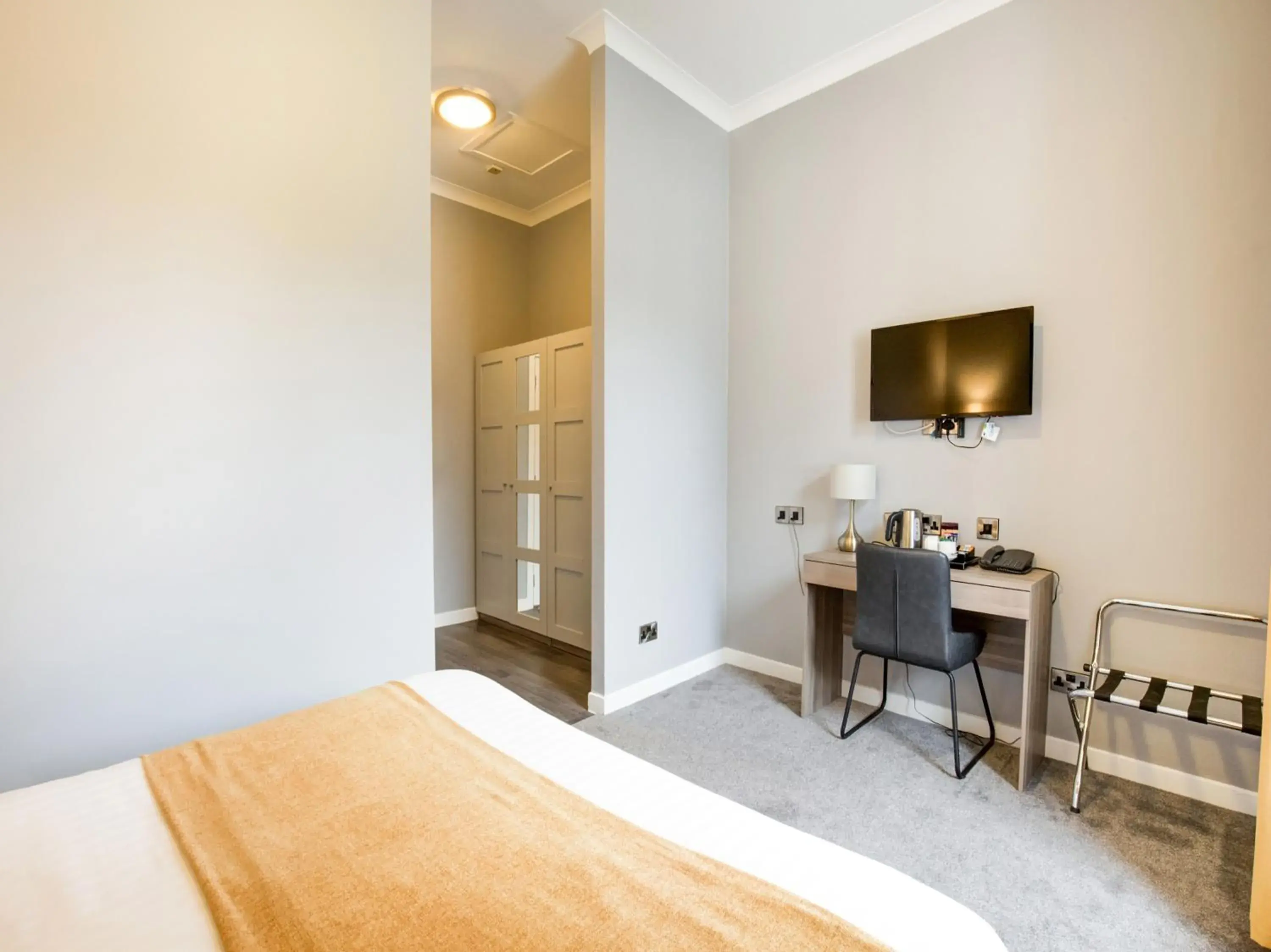 Bedroom, Bed in Barony Castle Hotel Bedroom, Bed in Barony Castle Hotel