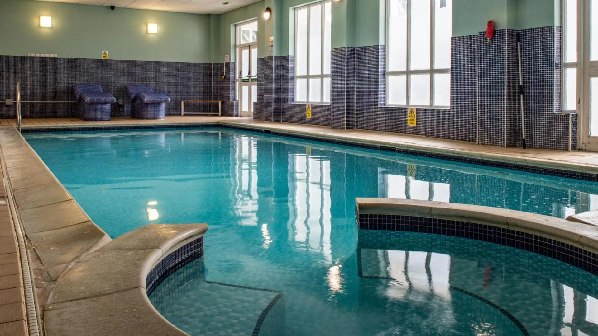Swimming pool in Barony Castle Hotel