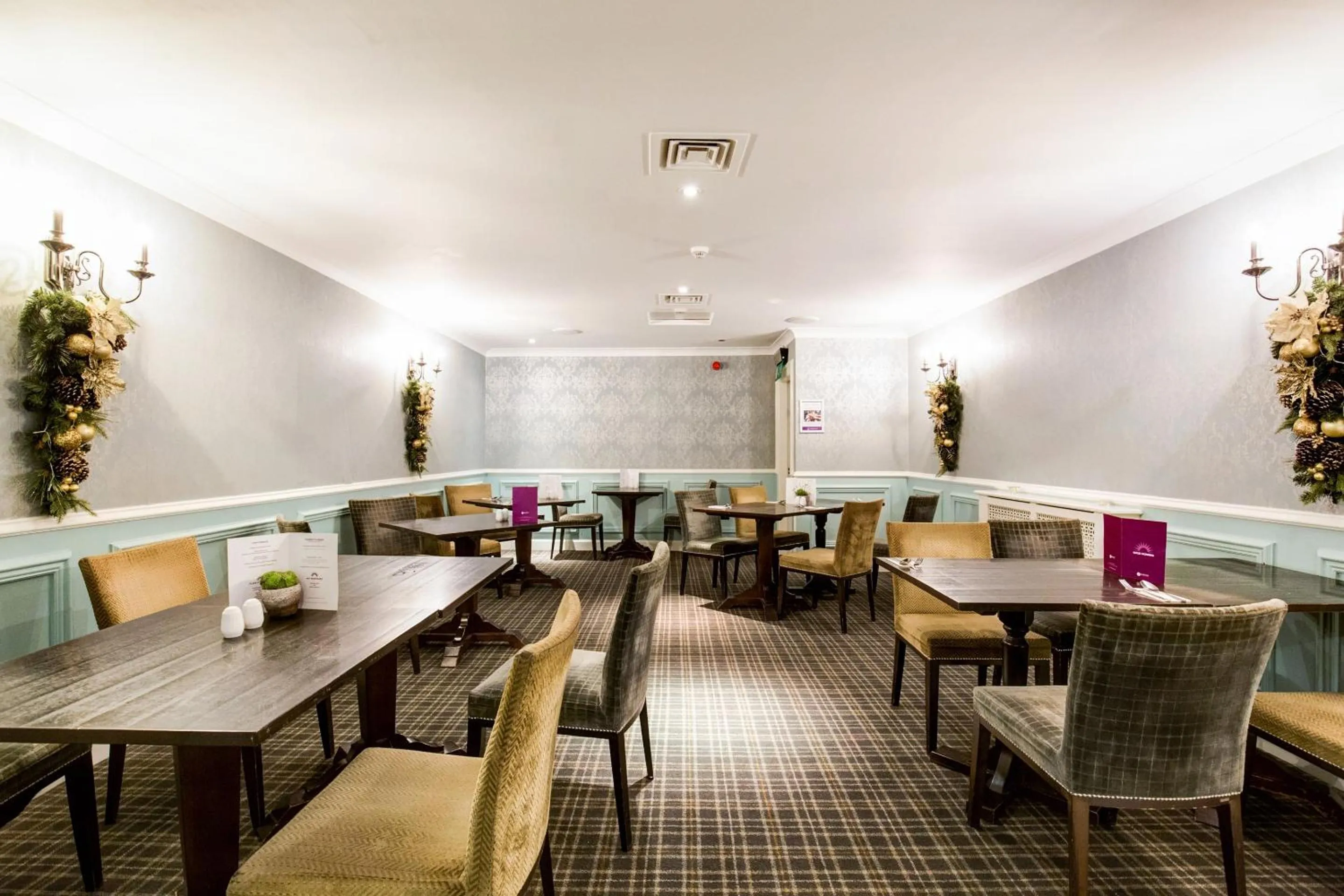 Restaurant/places to eat in Barony Castle Hotel
