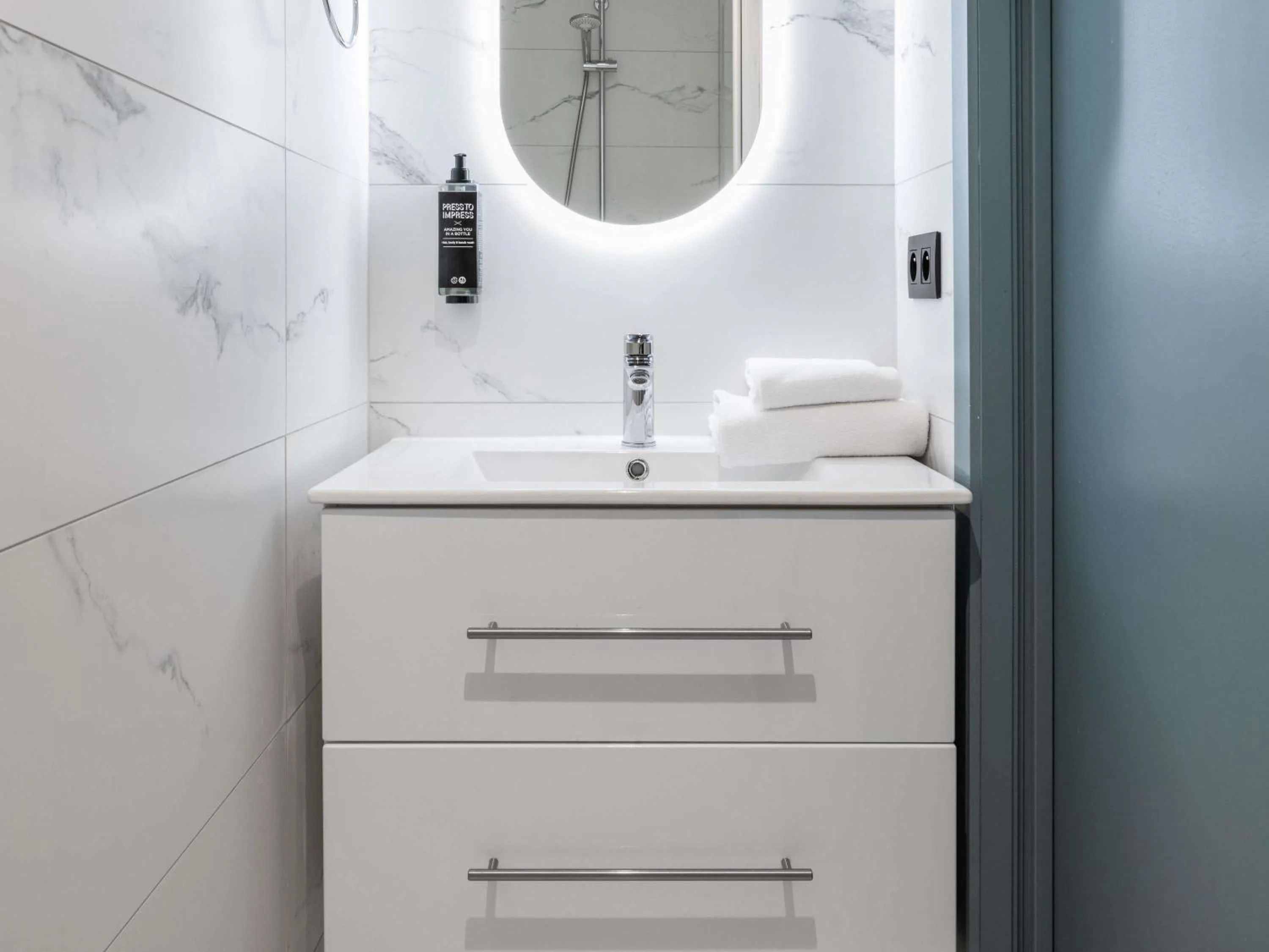 Bedroom in ibis Styles Hasselt City Centre