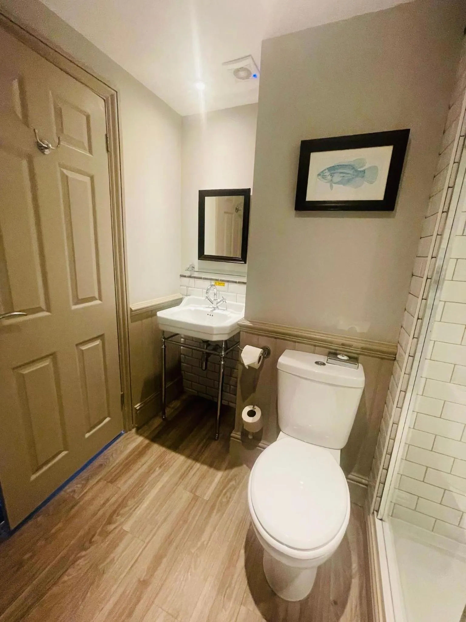 Bath in Cedars Inn by Greene King Inns