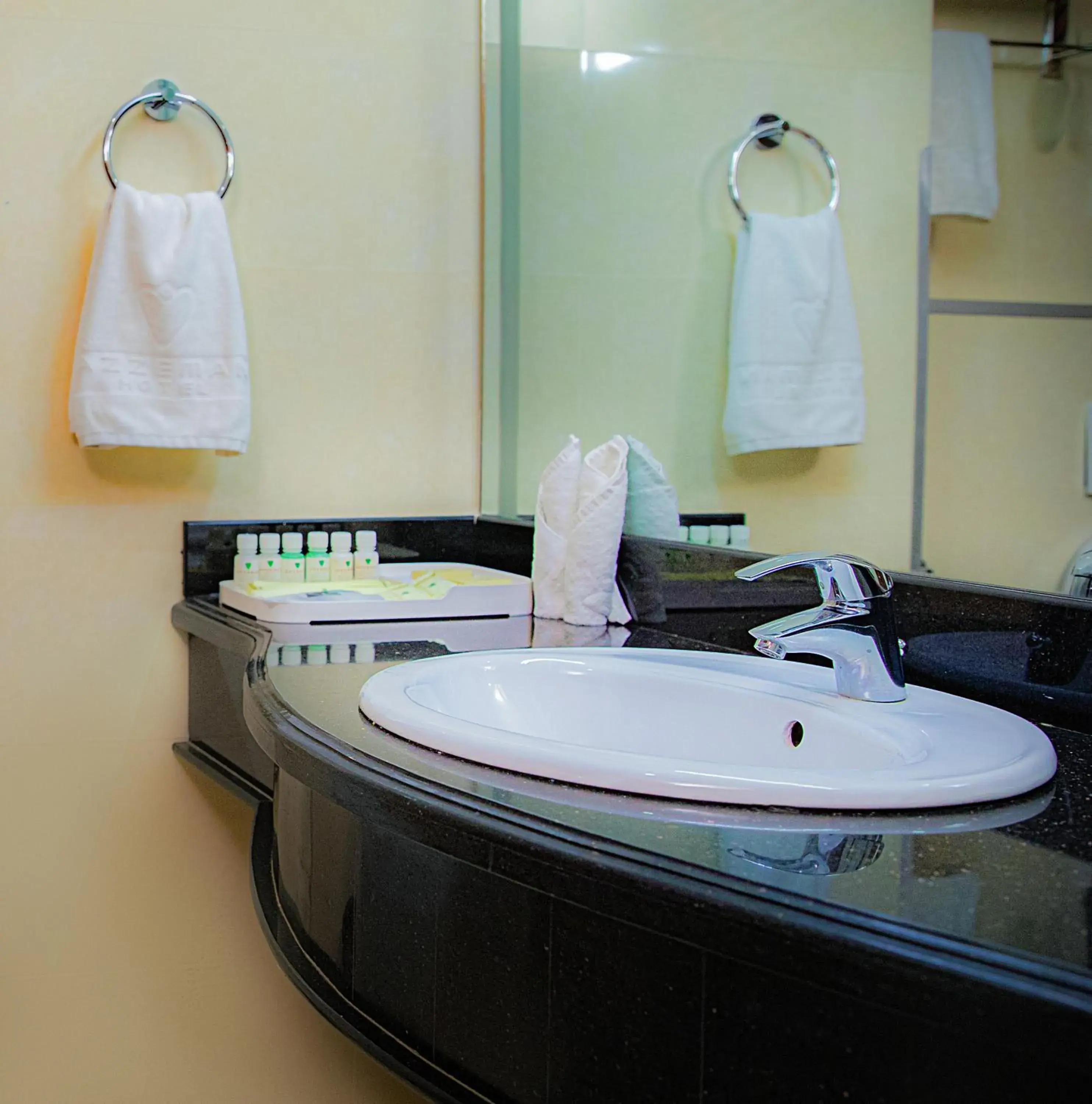 King Room in Azzeman Hotel King Room in Azzeman Hotel