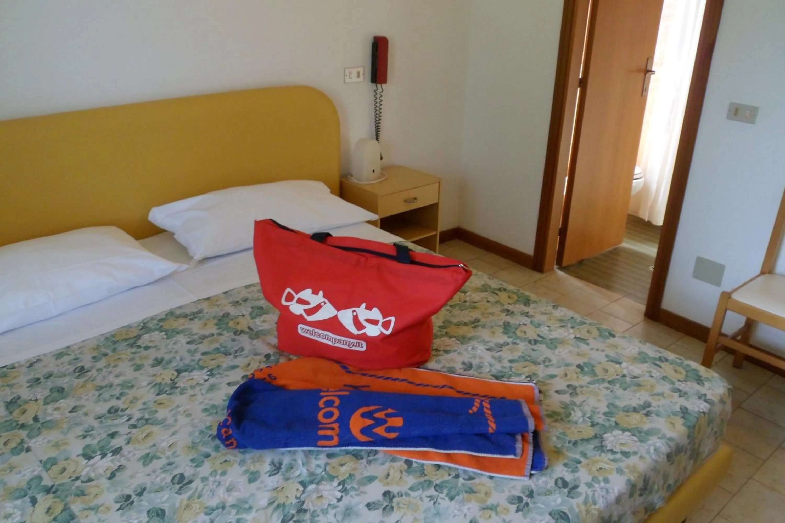 Photo of the whole room, Bed in B&B Domus Mea