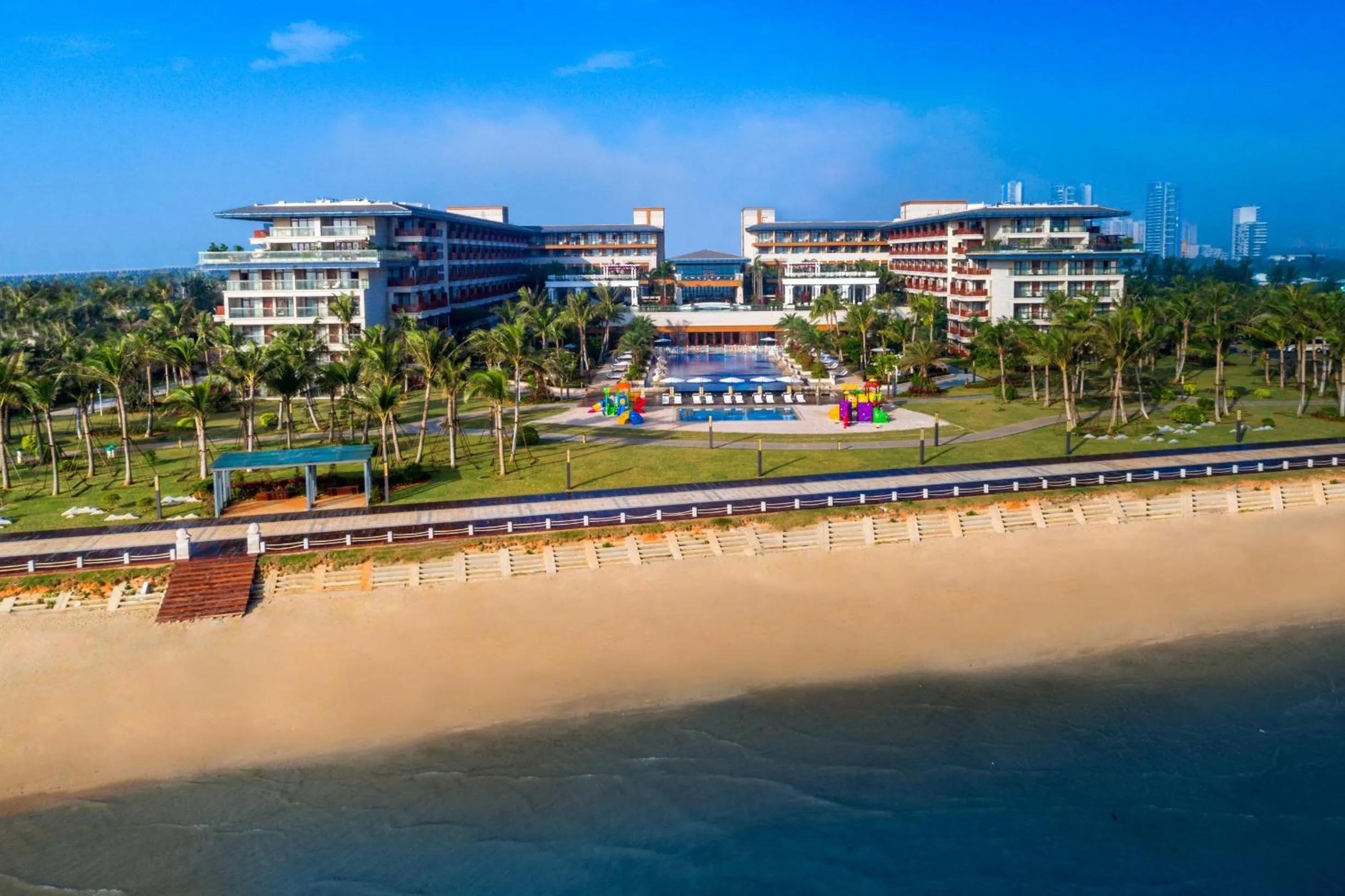 Property building in Wyndham Grand Plaza Royale Wenchang