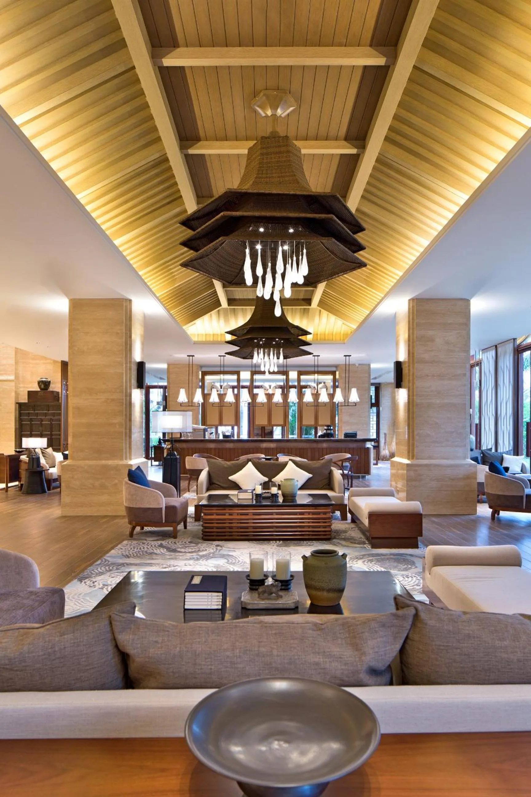 Seating area in Wyndham Grand Plaza Royale Wenchang