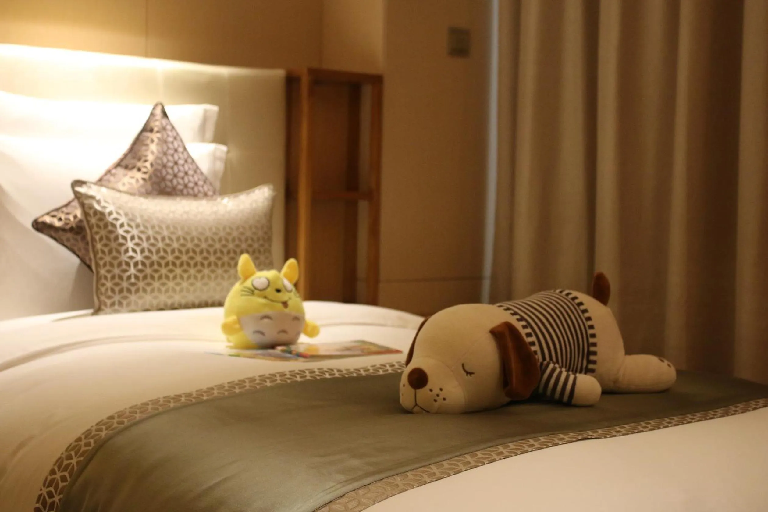 Bed in Wyndham Grand Plaza Royale Wenchang