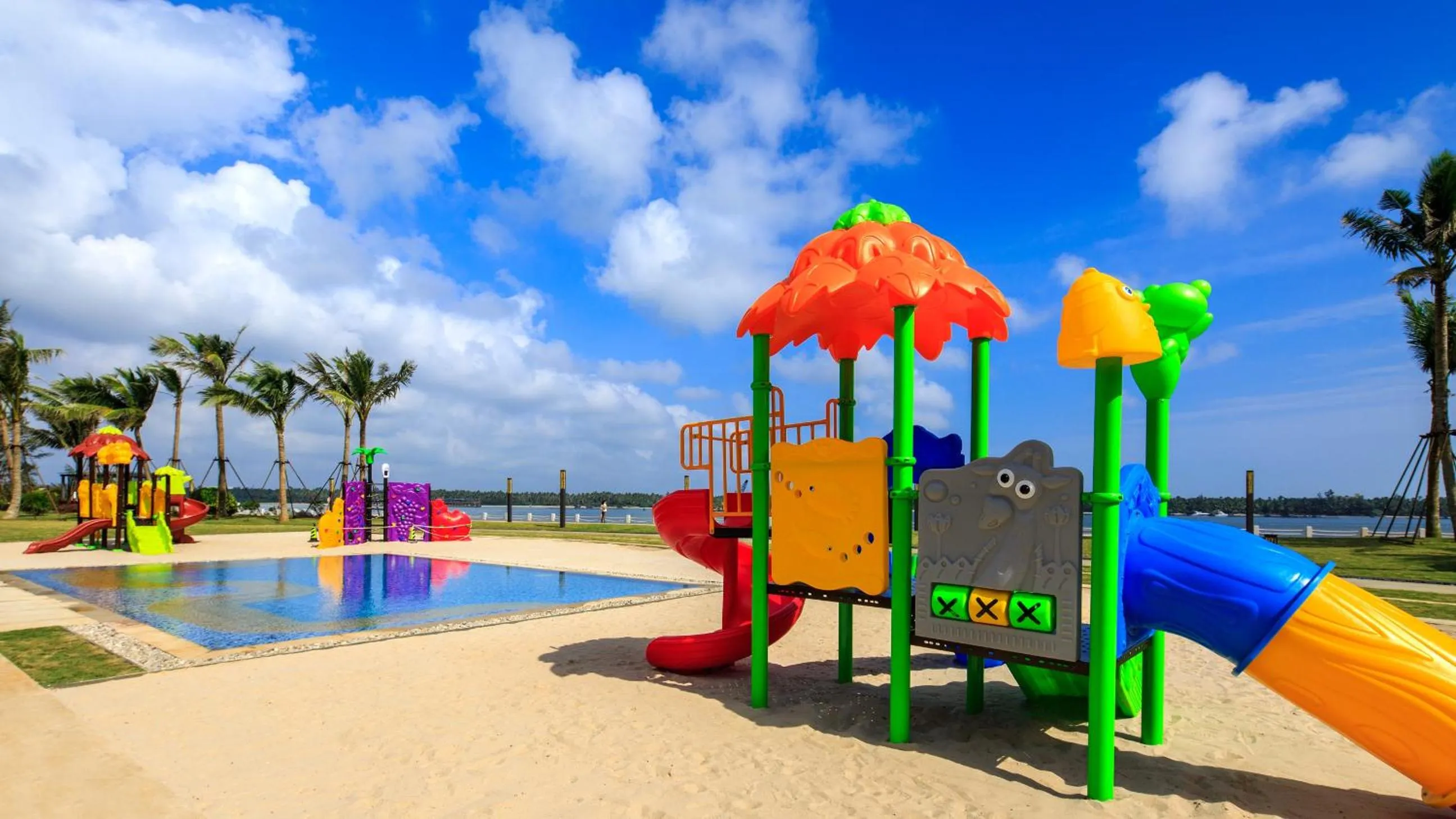 Day in Wyndham Grand Plaza Royale Wenchang