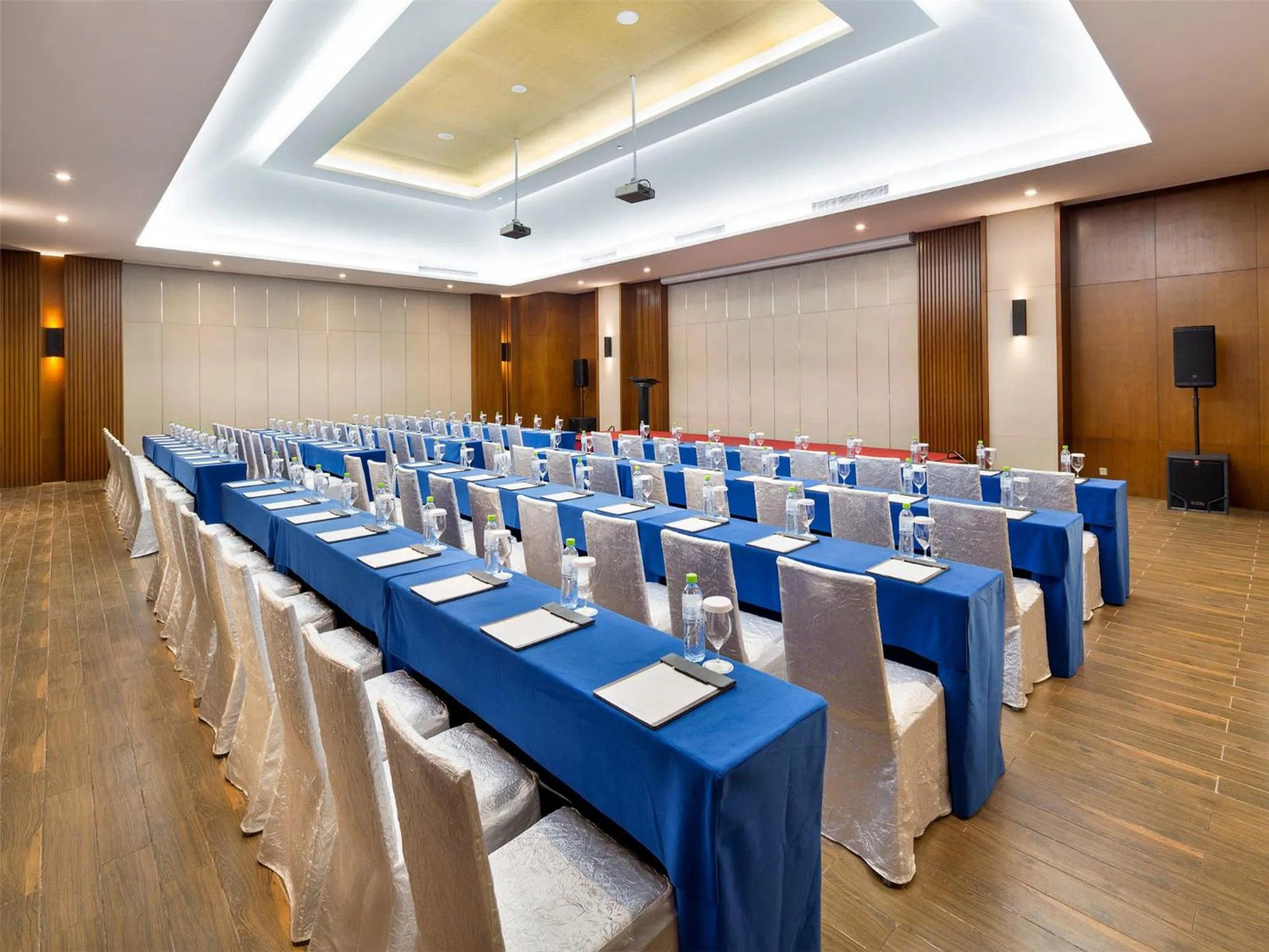 Meeting/conference room in Wyndham Grand Plaza Royale Wenchang