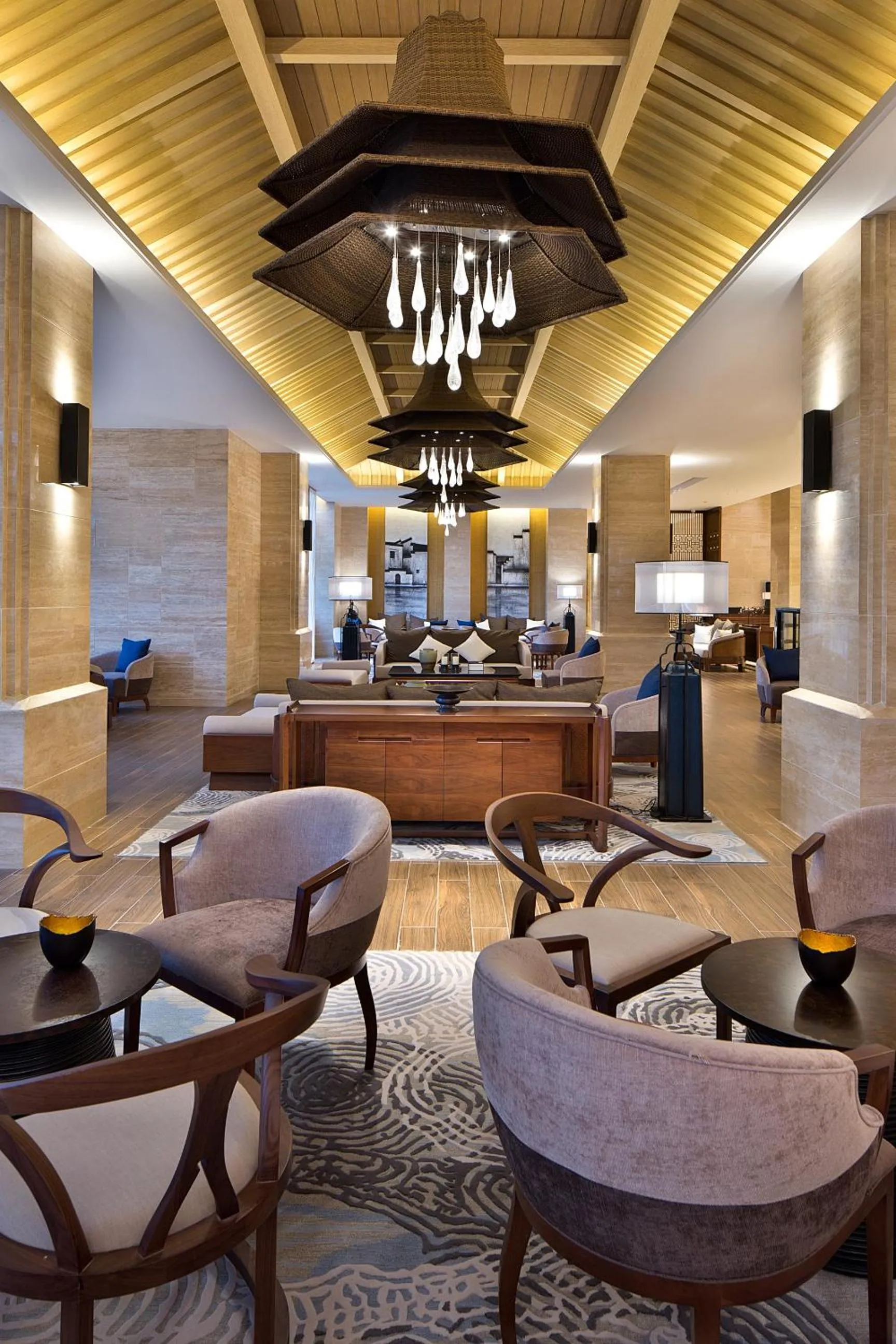 Seating area in Wyndham Grand Plaza Royale Wenchang