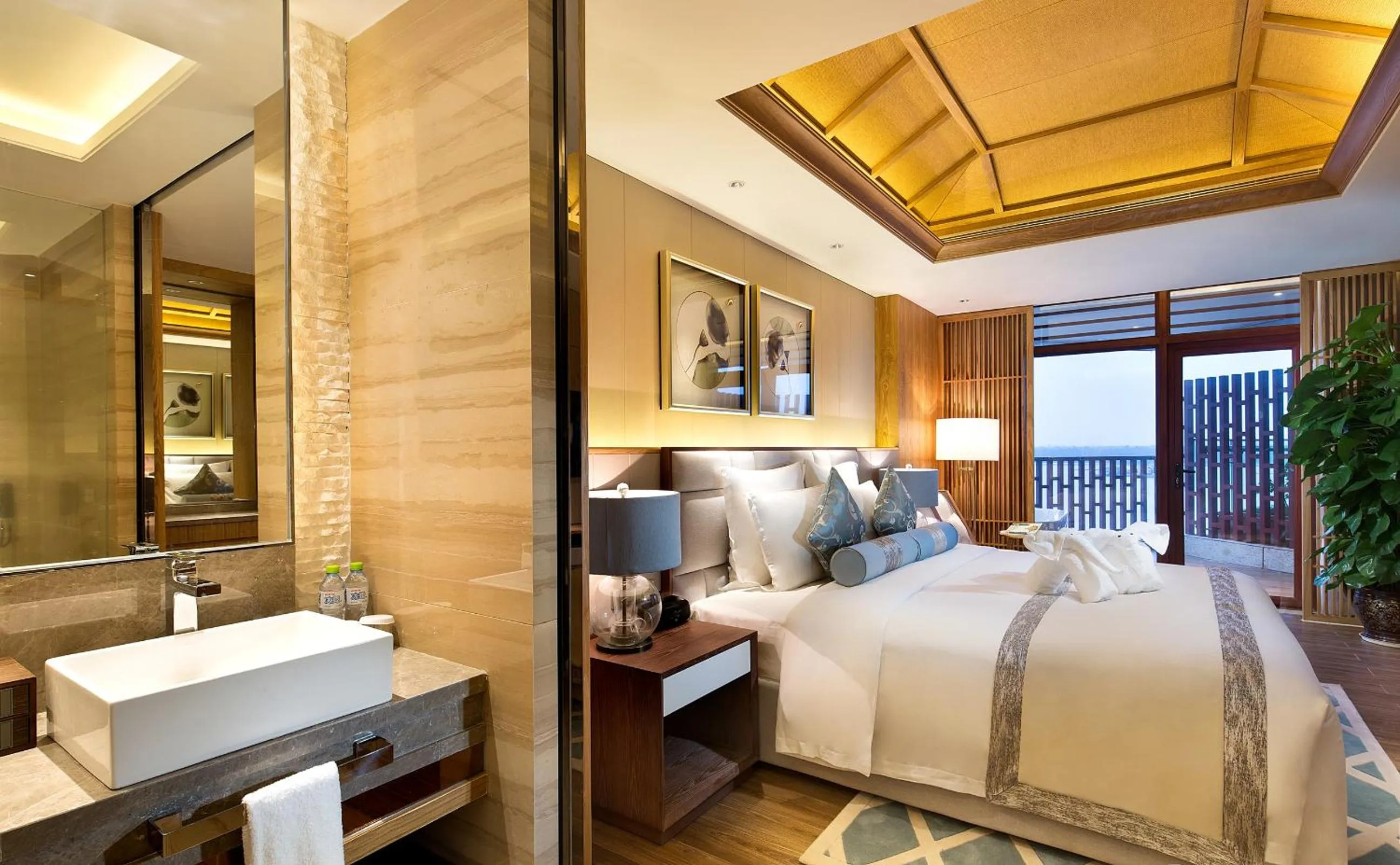 Decorative detail in Wyndham Grand Plaza Royale Wenchang