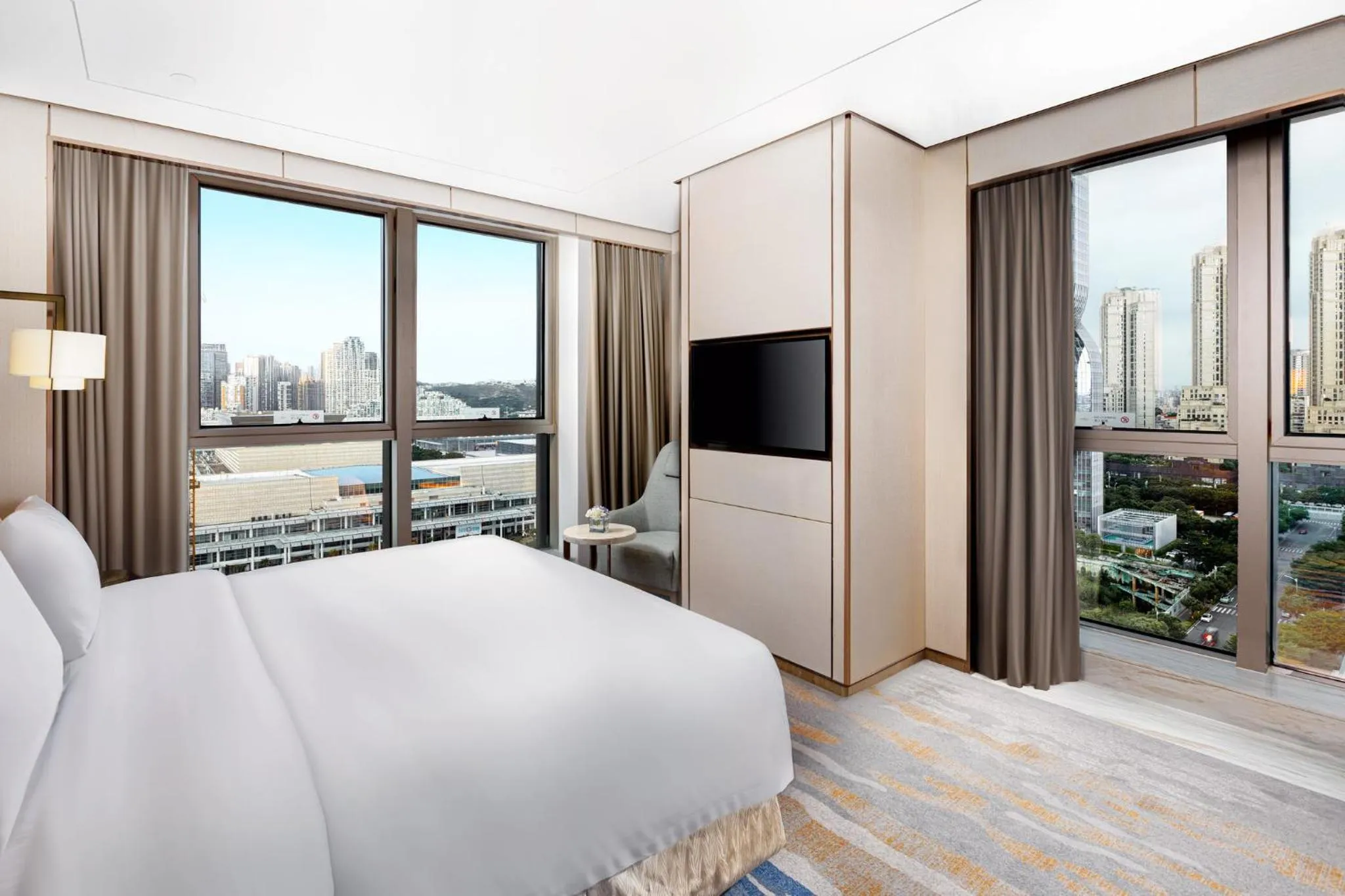 Photo of the whole room, Bed in InterContinental Xiamen by IHG