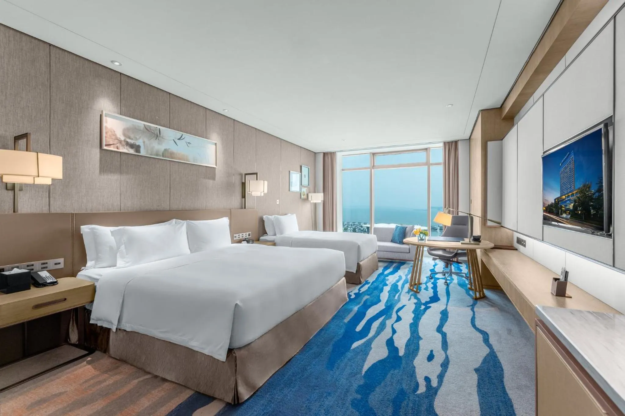 Photo of the whole room, Bed in InterContinental Xiamen by IHG