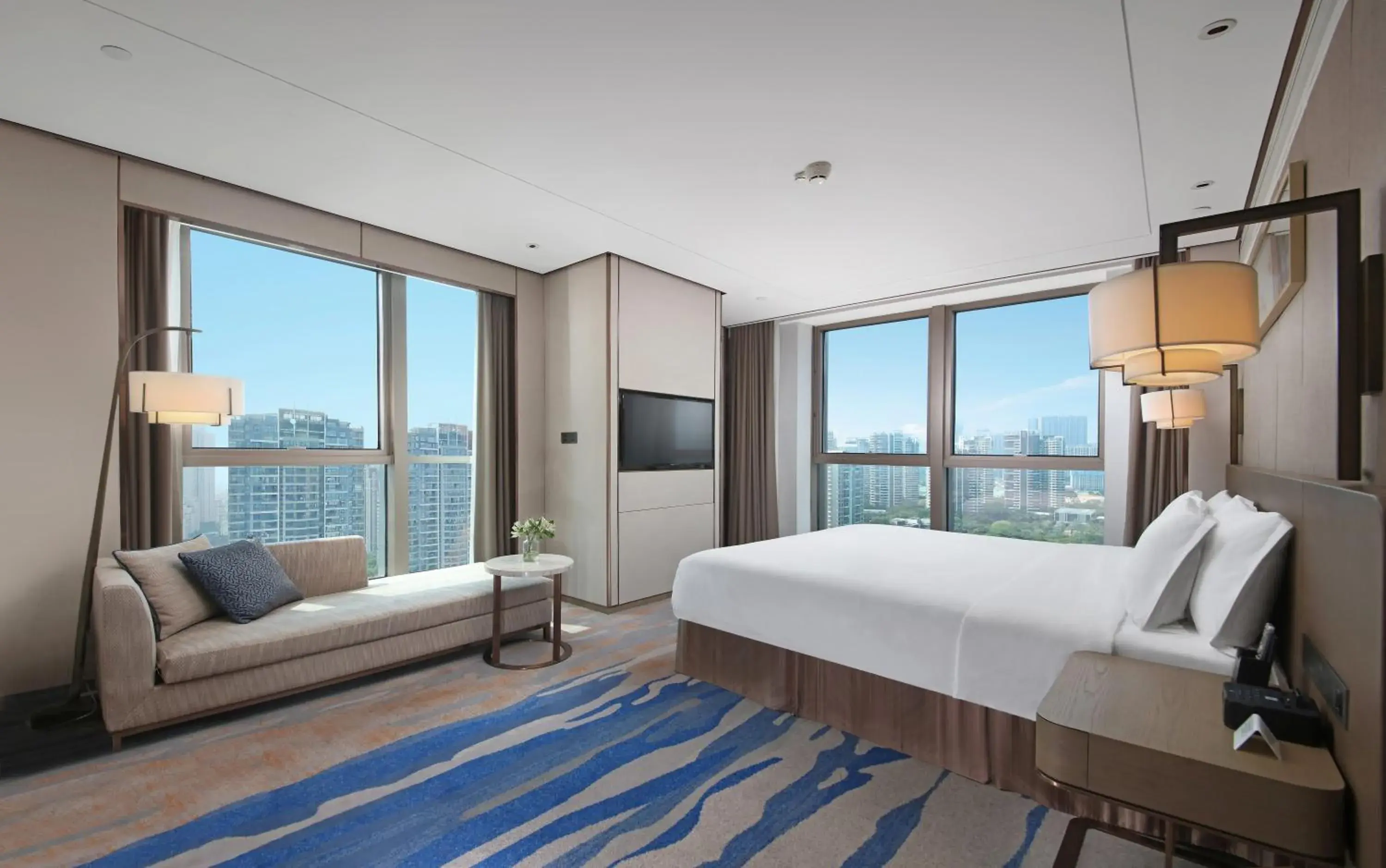 Photo of the whole room, Bed in InterContinental Xiamen by IHG Photo of the whole room, Bed in InterContinental Xiamen by IHG