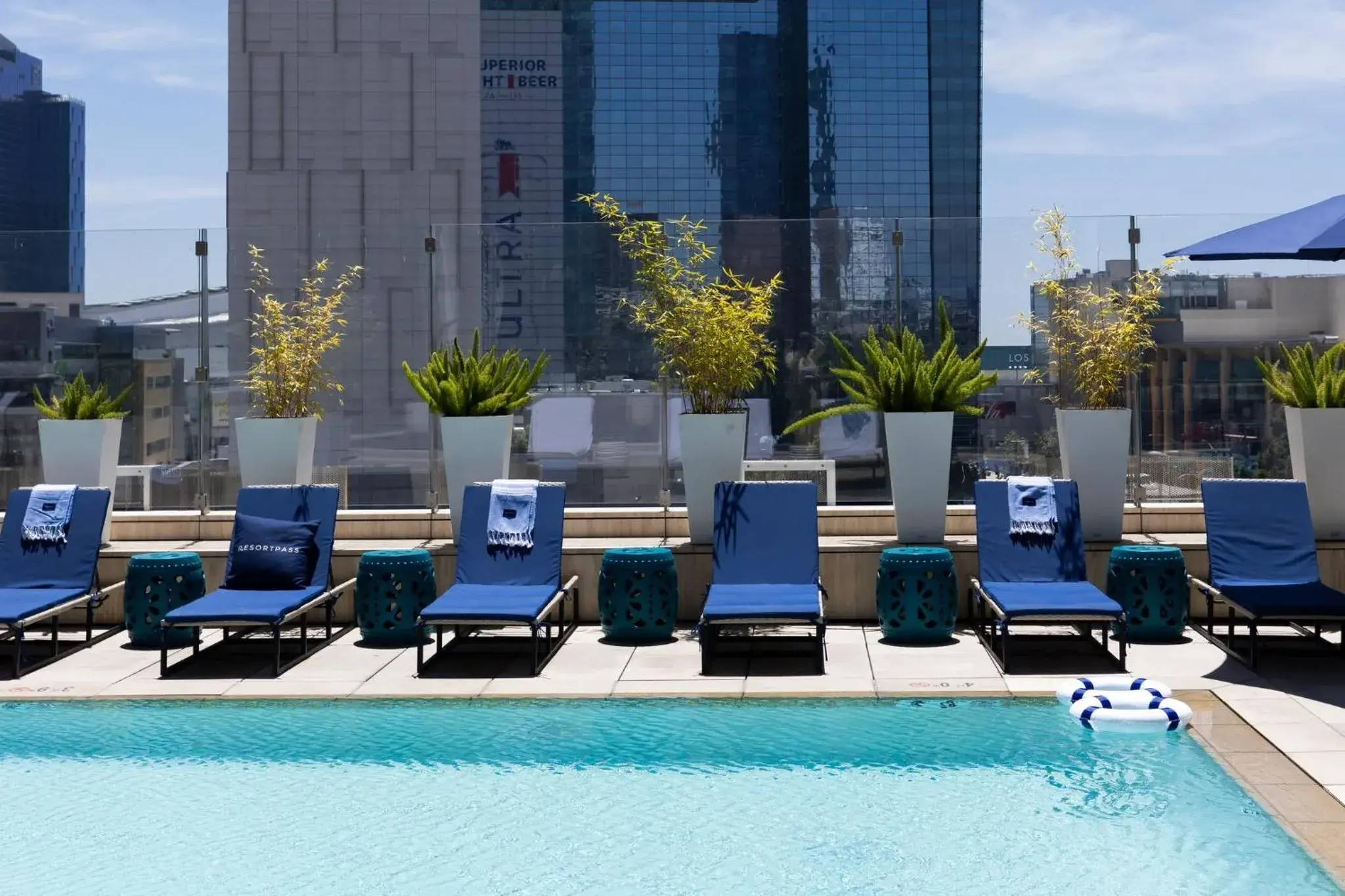 Swimming pool in Hotel Indigo Los Angeles Downtown Swimming pool in Hotel Indigo Los Angeles Downtown