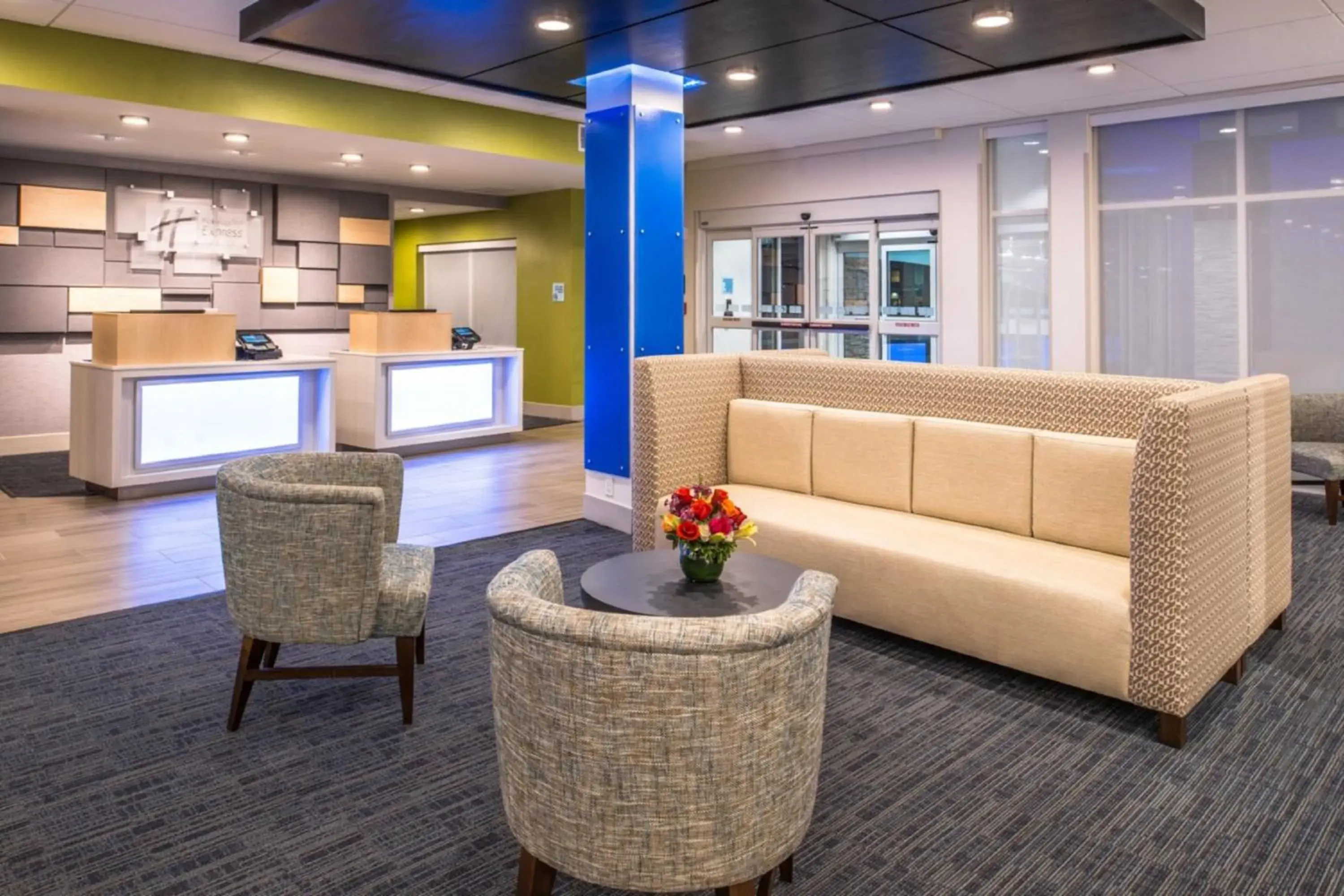 Property building in Holiday Inn Express & Suites - Tampa North - Wesley Chapel by IHG Property building in Holiday Inn Express & Suites - Tampa North - Wesley Chapel by IHG