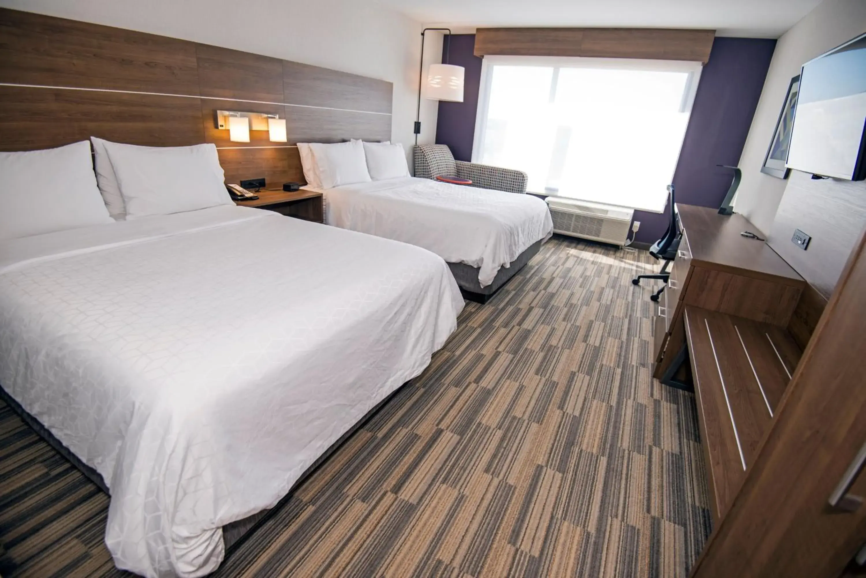 Standard Room with Two Queen Beds in Holiday Inn Express - Red Deer North by IHG Standard Room with Two Queen Beds in Holiday Inn Express - Red Deer North by IHG