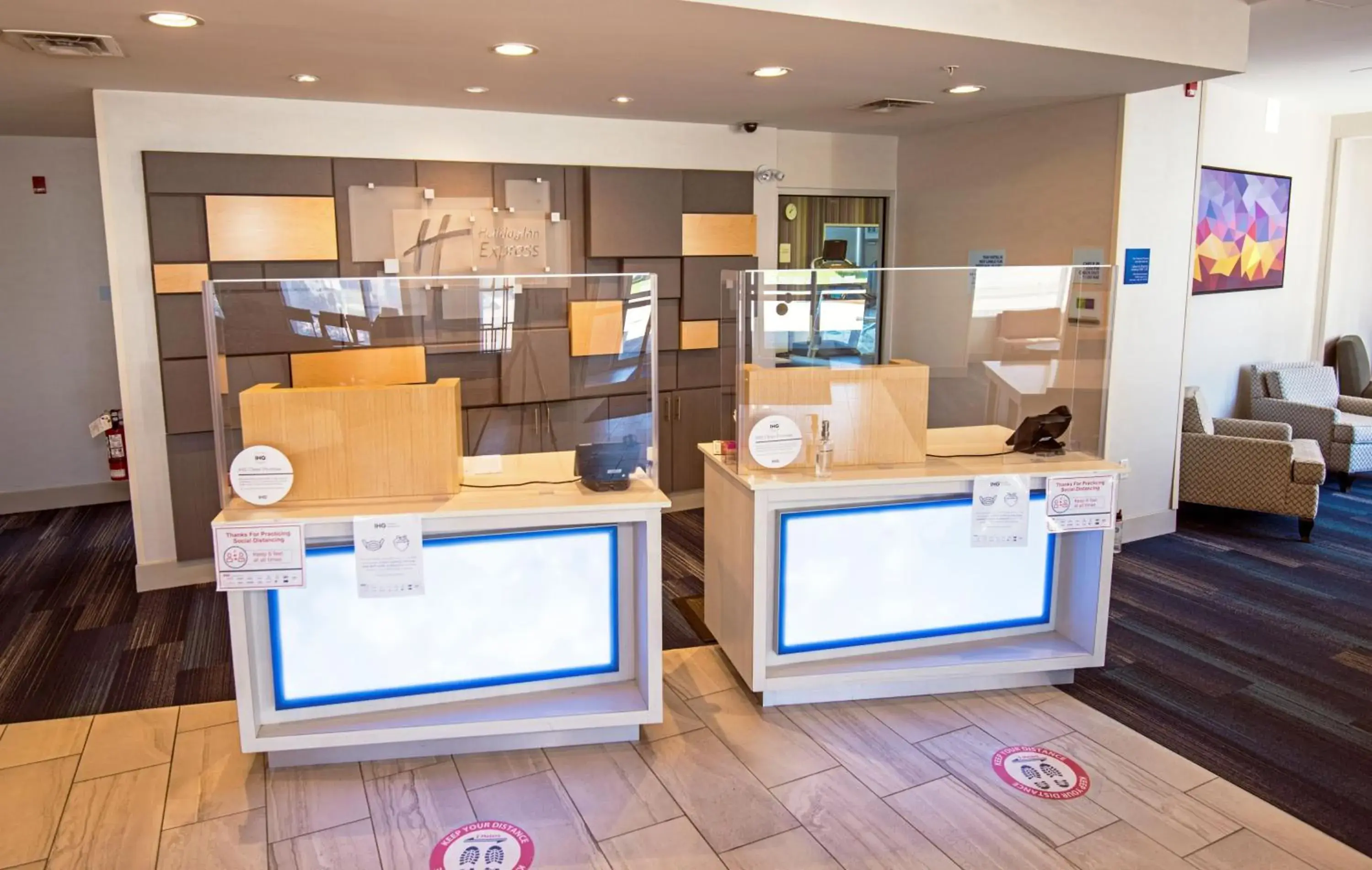 Property building in Holiday Inn Express - Red Deer North by IHG Property building in Holiday Inn Express - Red Deer North by IHG