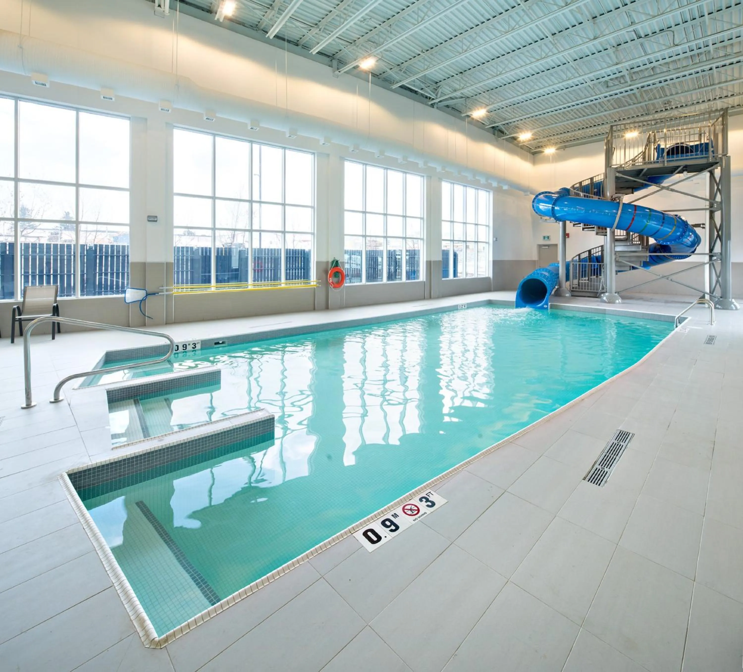 Swimming pool in Holiday Inn Express - Red Deer North by IHG