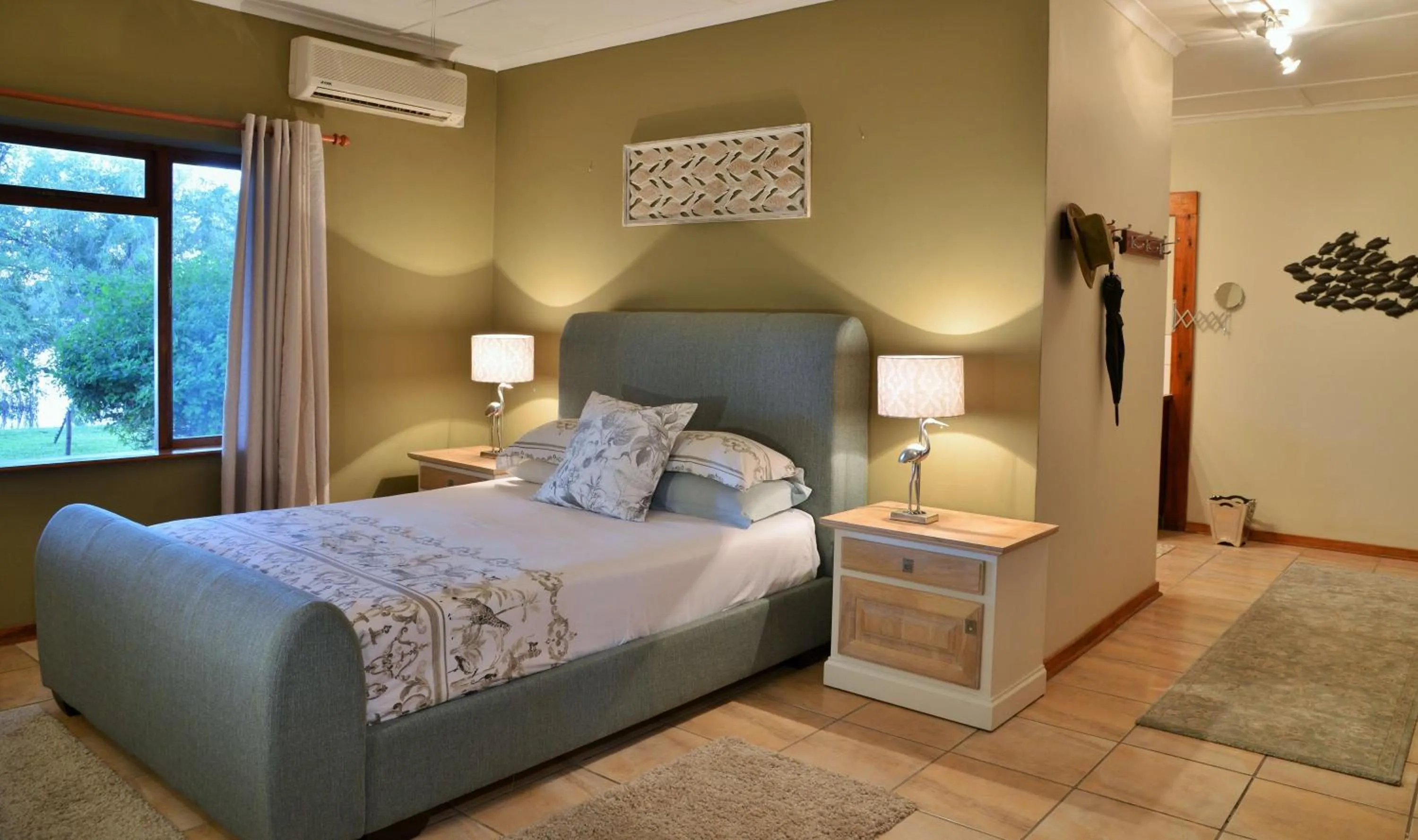 Bedroom, Bed in River View Lodge