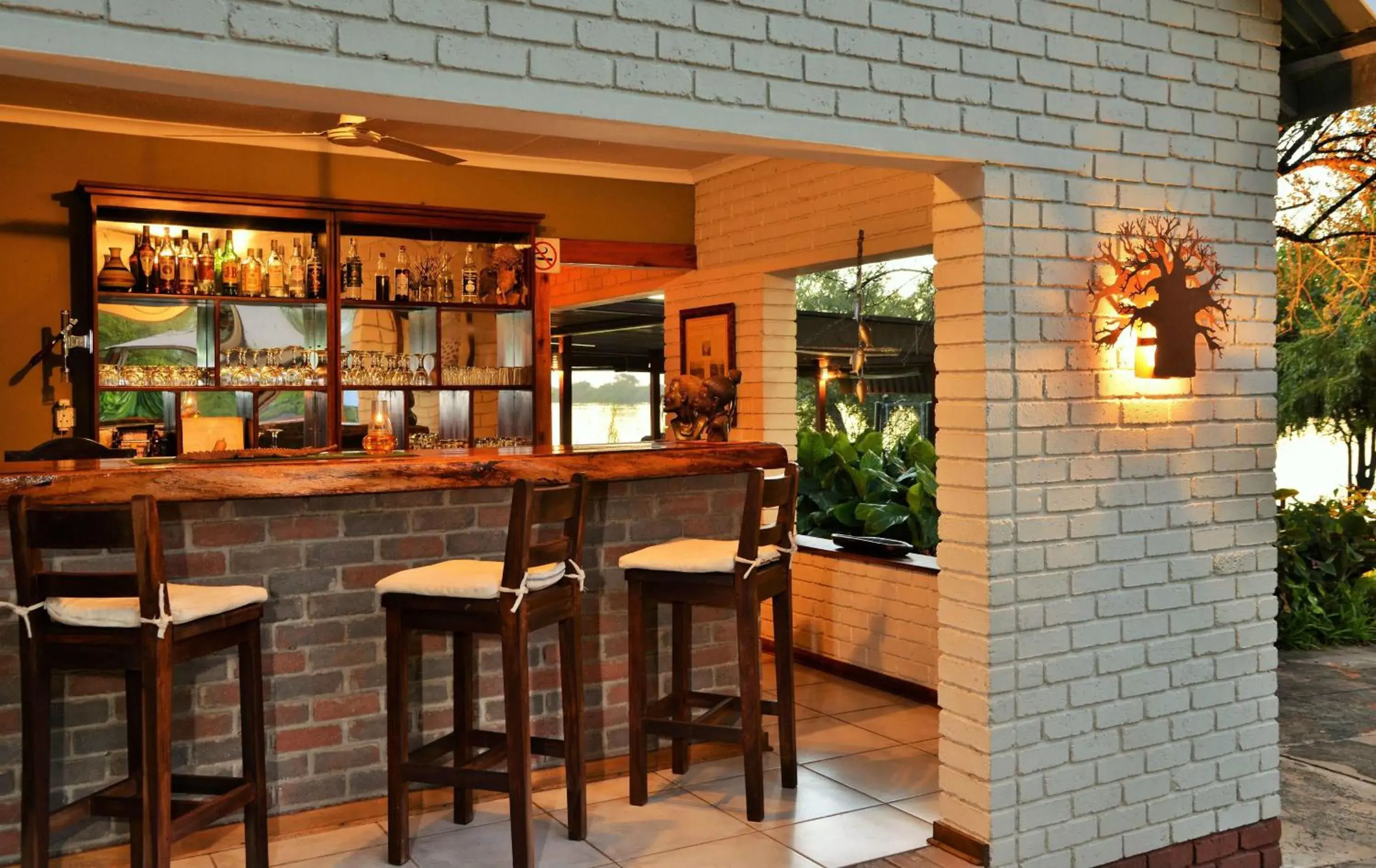 Lounge or bar in River View Lodge Lounge or bar in River View Lodge