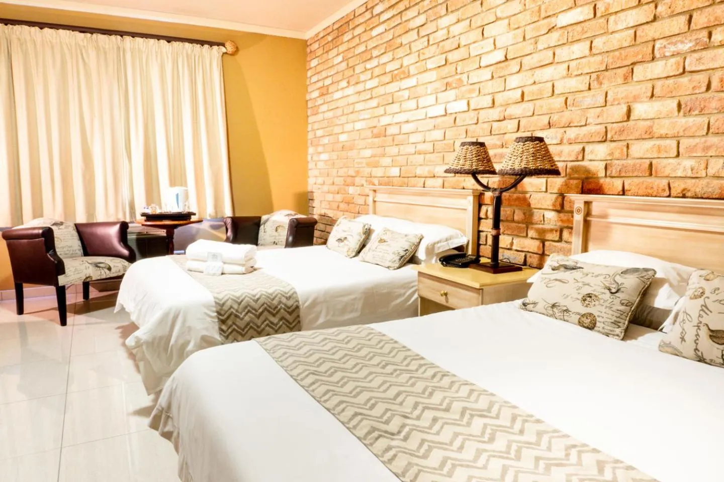 Photo of the whole room, Bed in Willows Garden Hotel Potchefstroom