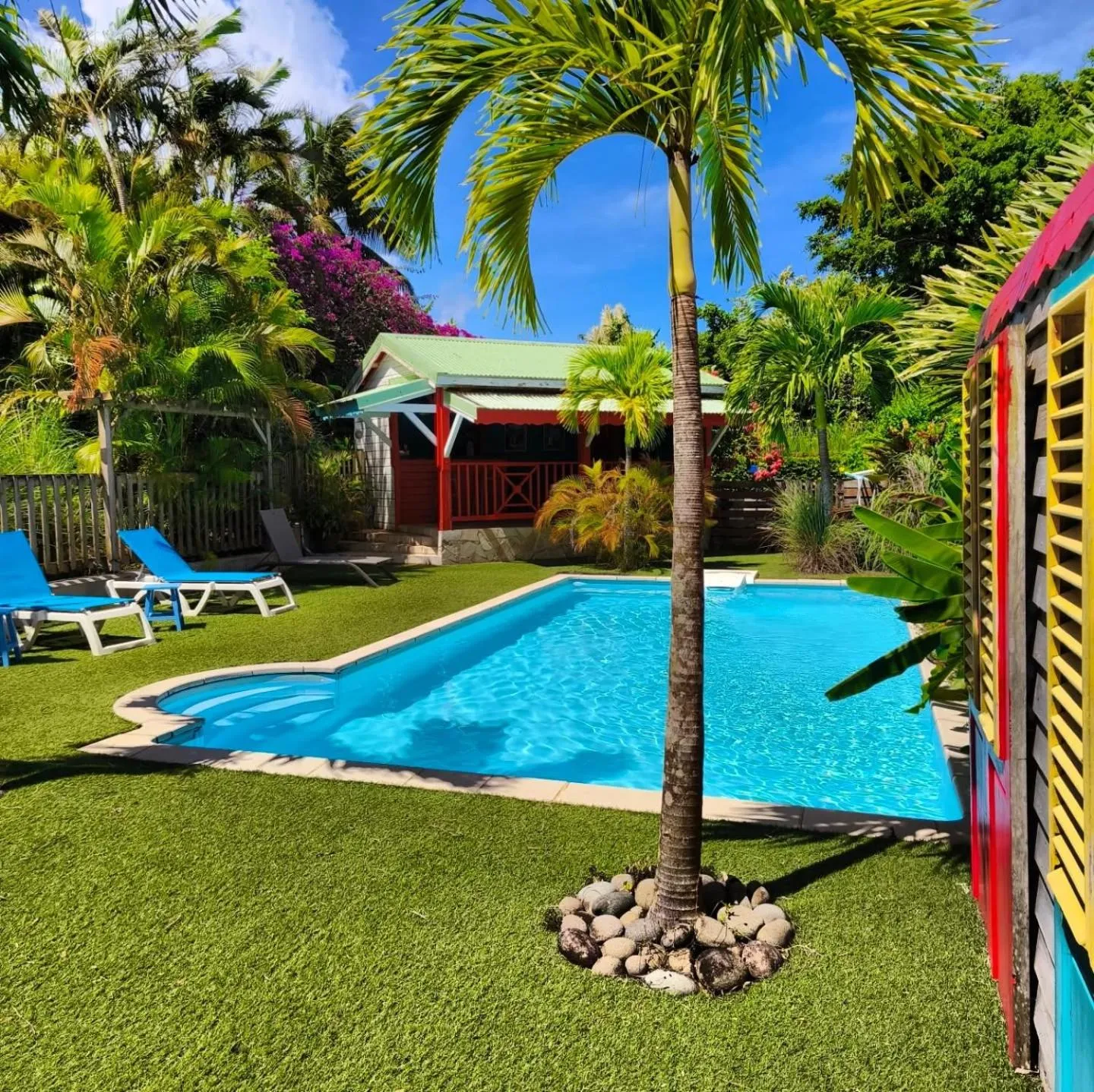 Pool view in Piton Bungalows Ecolodges