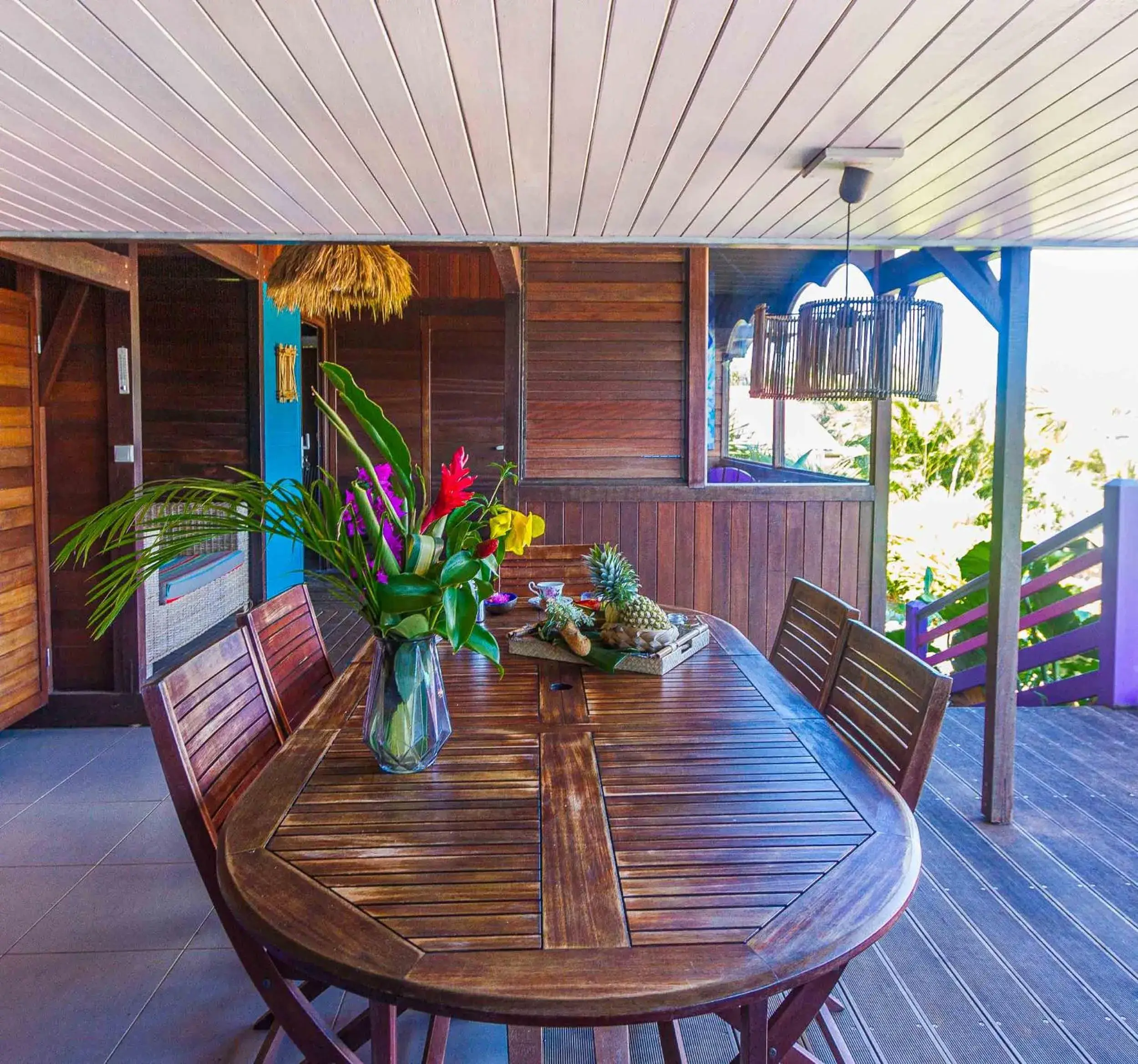 Dining area in Piton Bungalows Ecolodges Dining area in Piton Bungalows Ecolodges