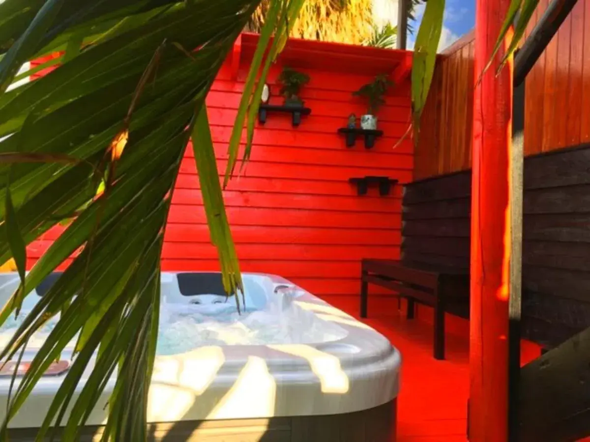 Bungalow with Jacuzzi in Piton Bungalows Ecolodges Bungalow with Jacuzzi in Piton Bungalows Ecolodges