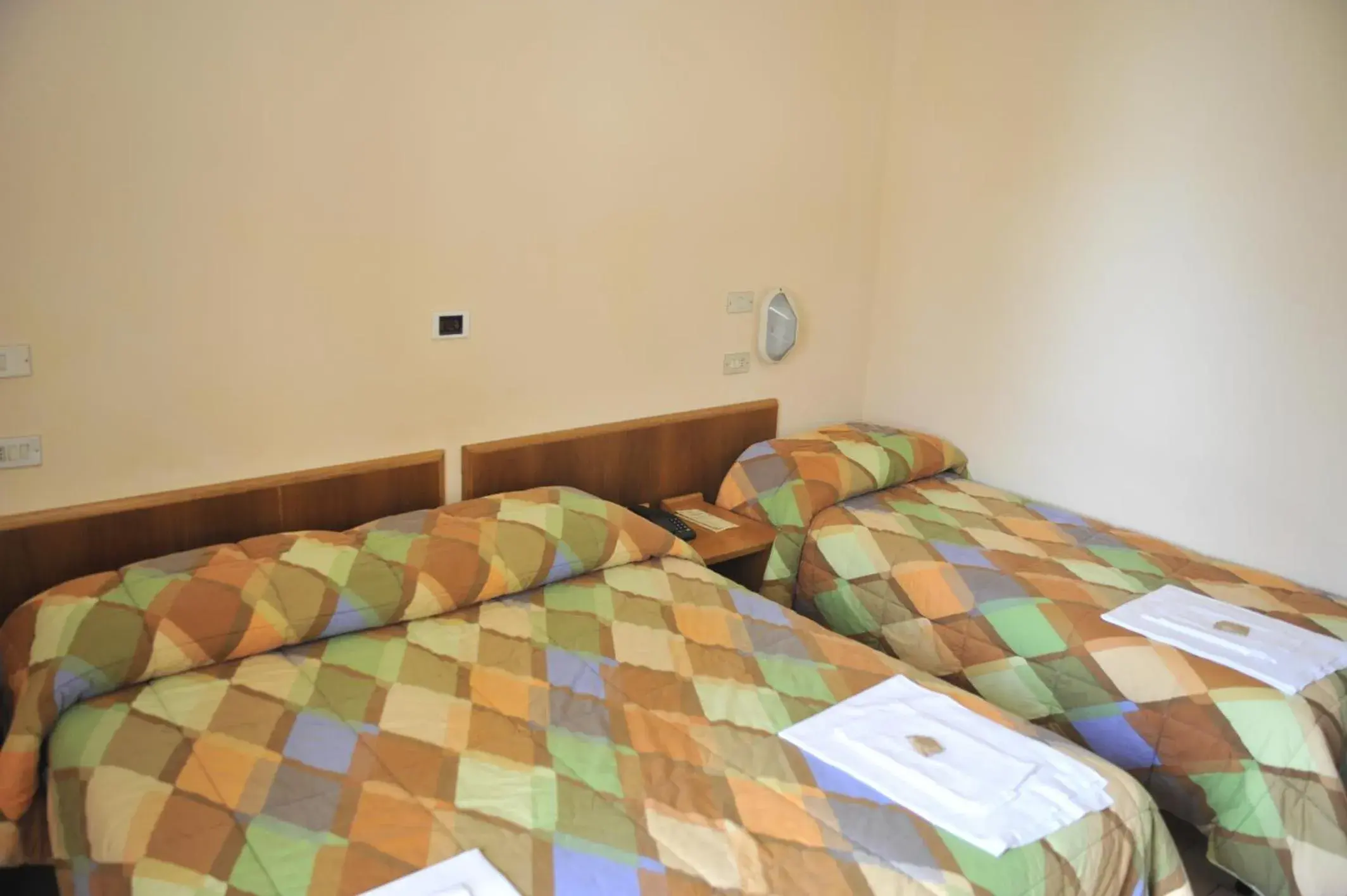 Triple Room - single occupancy in Hotel Fontemaggio Triple Room - single occupancy in Hotel Fontemaggio