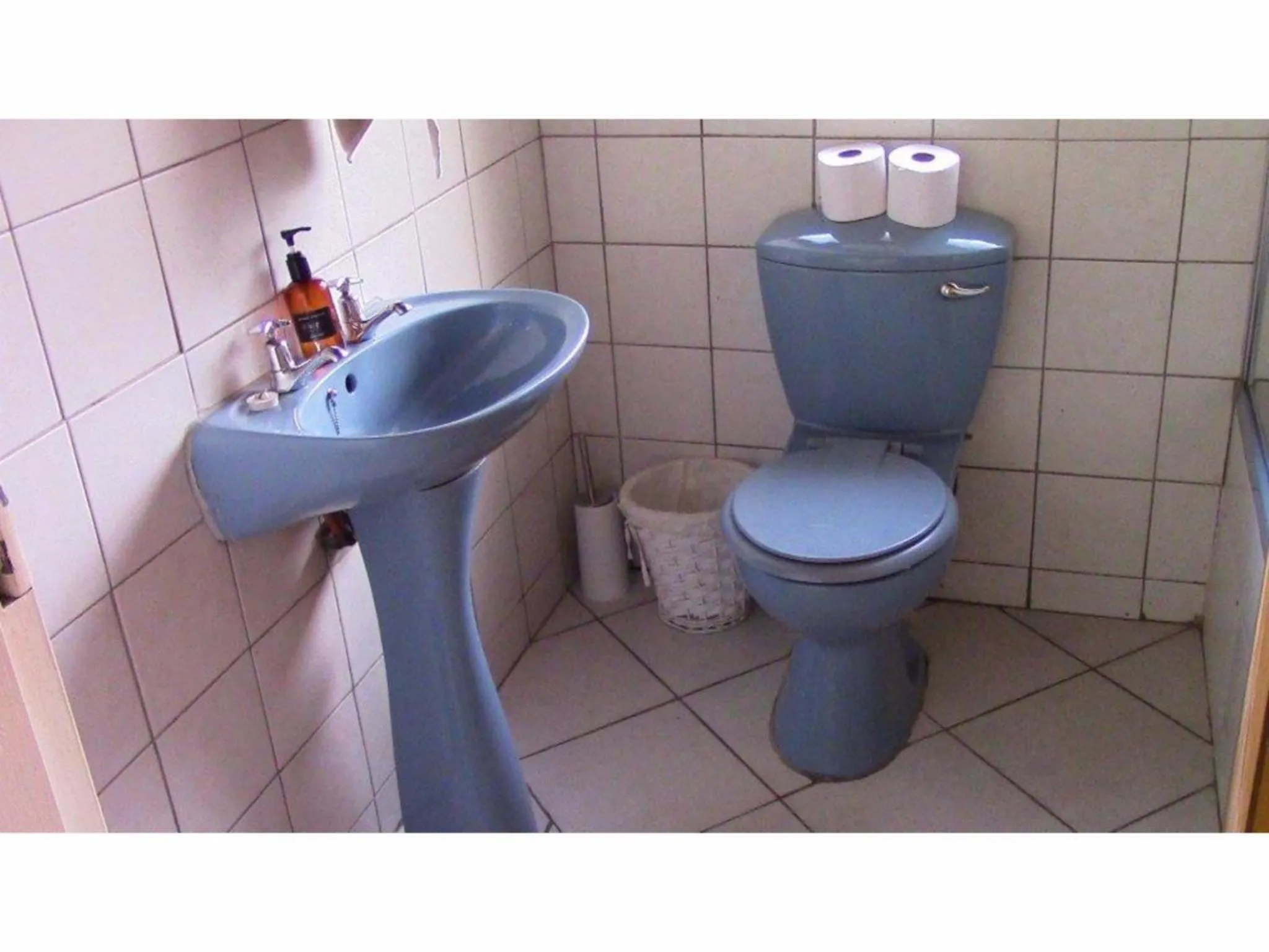 Toilet in Forest Nest Cottage, Tsitsikamma