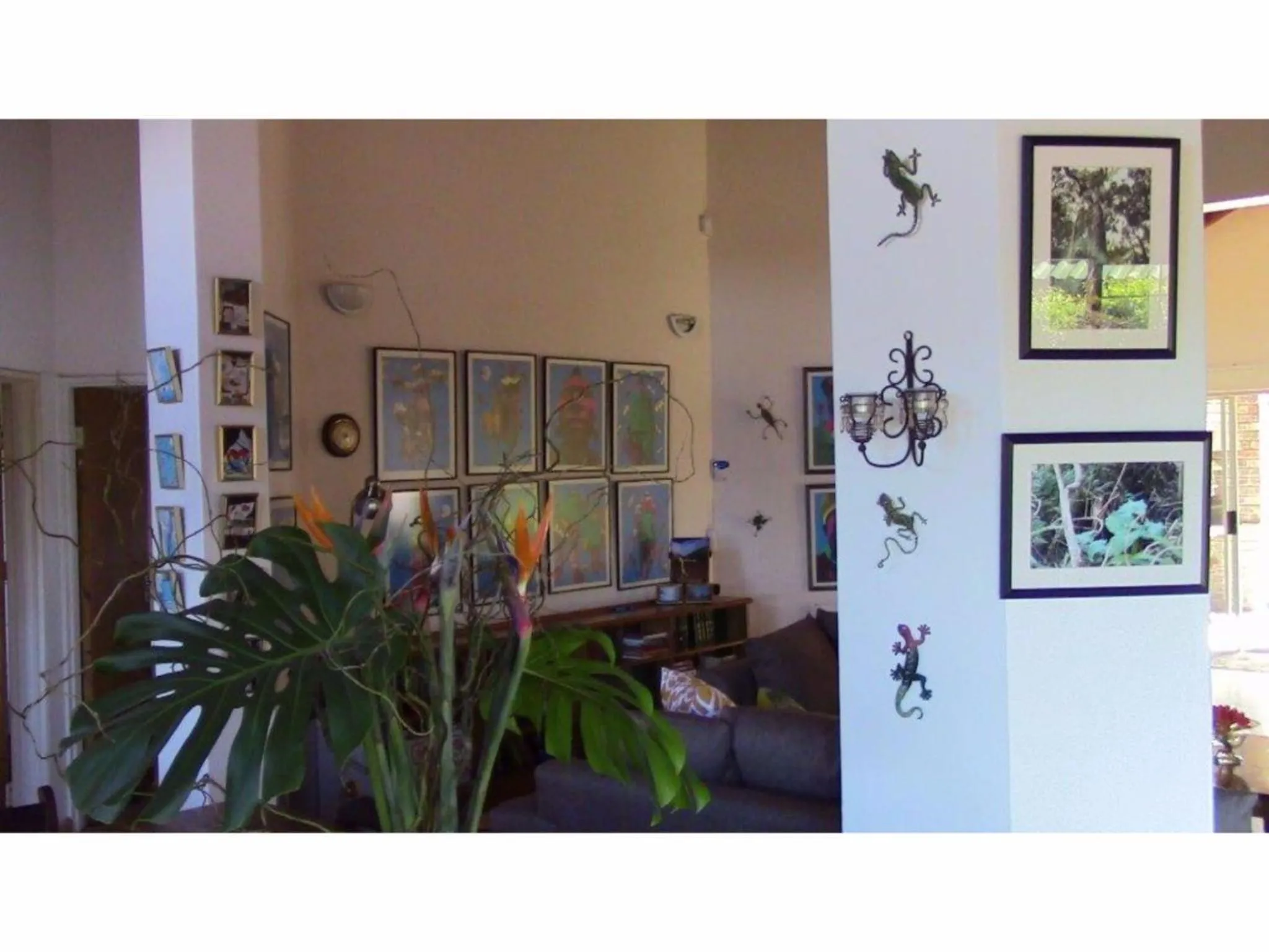 Living room in Forest Nest Cottage, Tsitsikamma