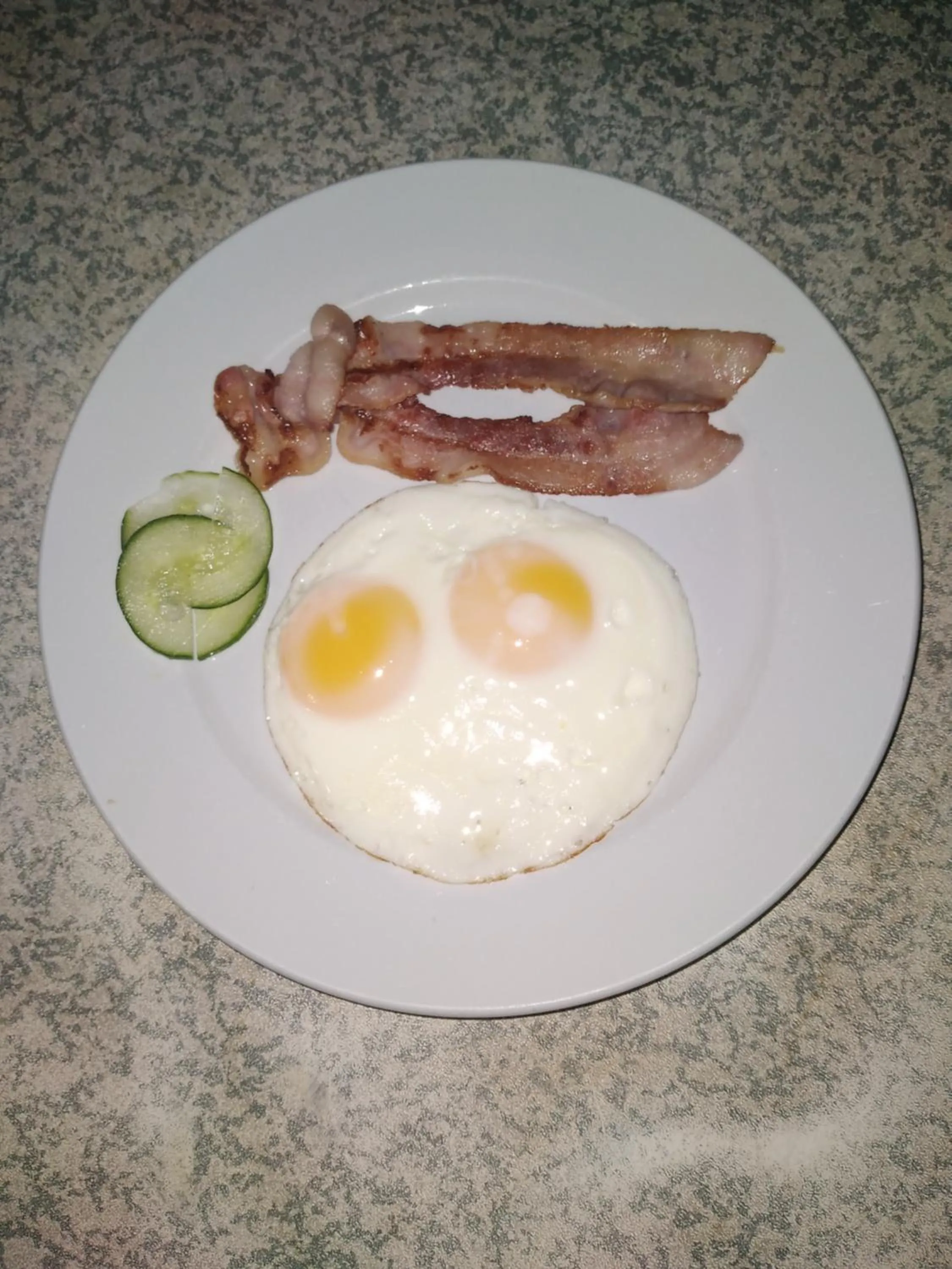 Breakfast in City Lodge Etosha