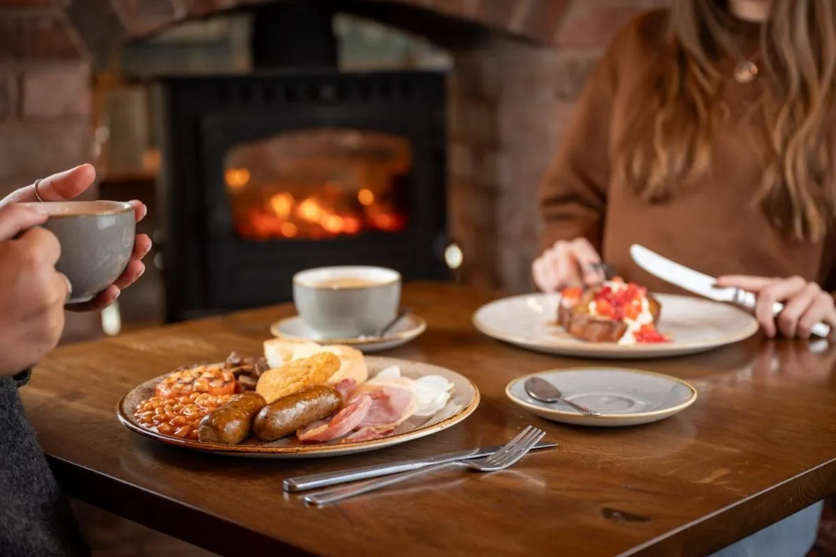 Breakfast in Feathers by Chef & Brewer Collection