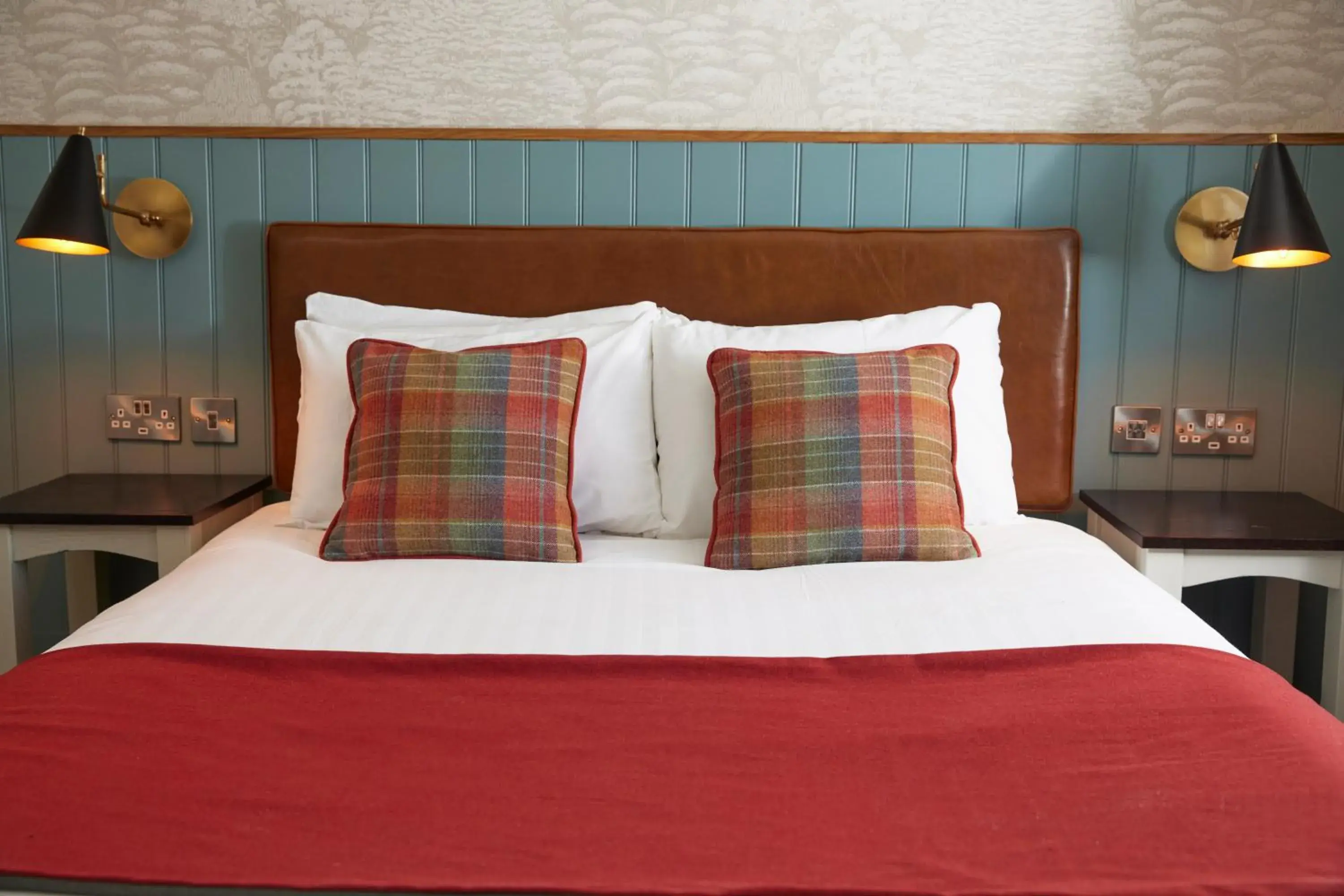 Double Room in Feathers by Chef & Brewer Collection Double Room in Feathers by Chef & Brewer Collection