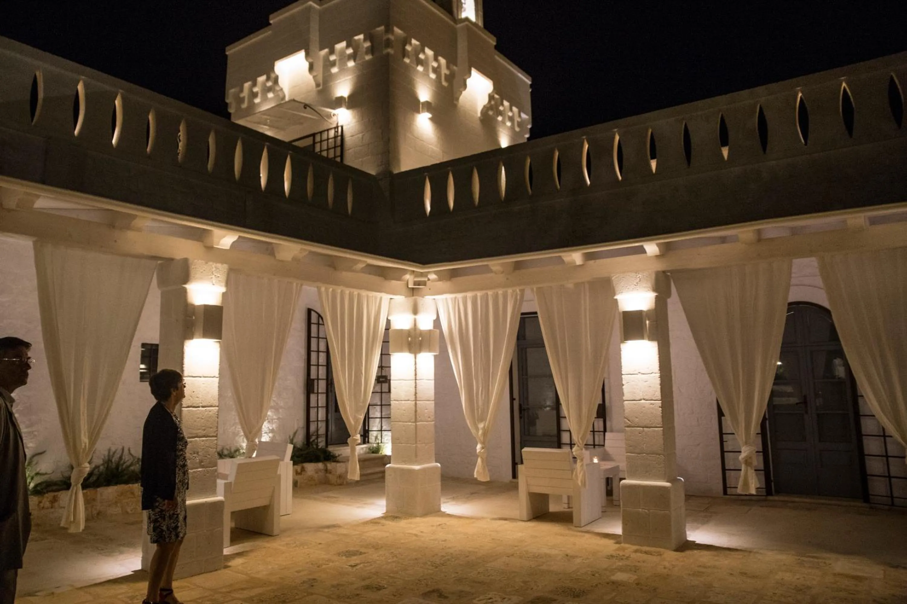 group of guests in Masseria Almadava