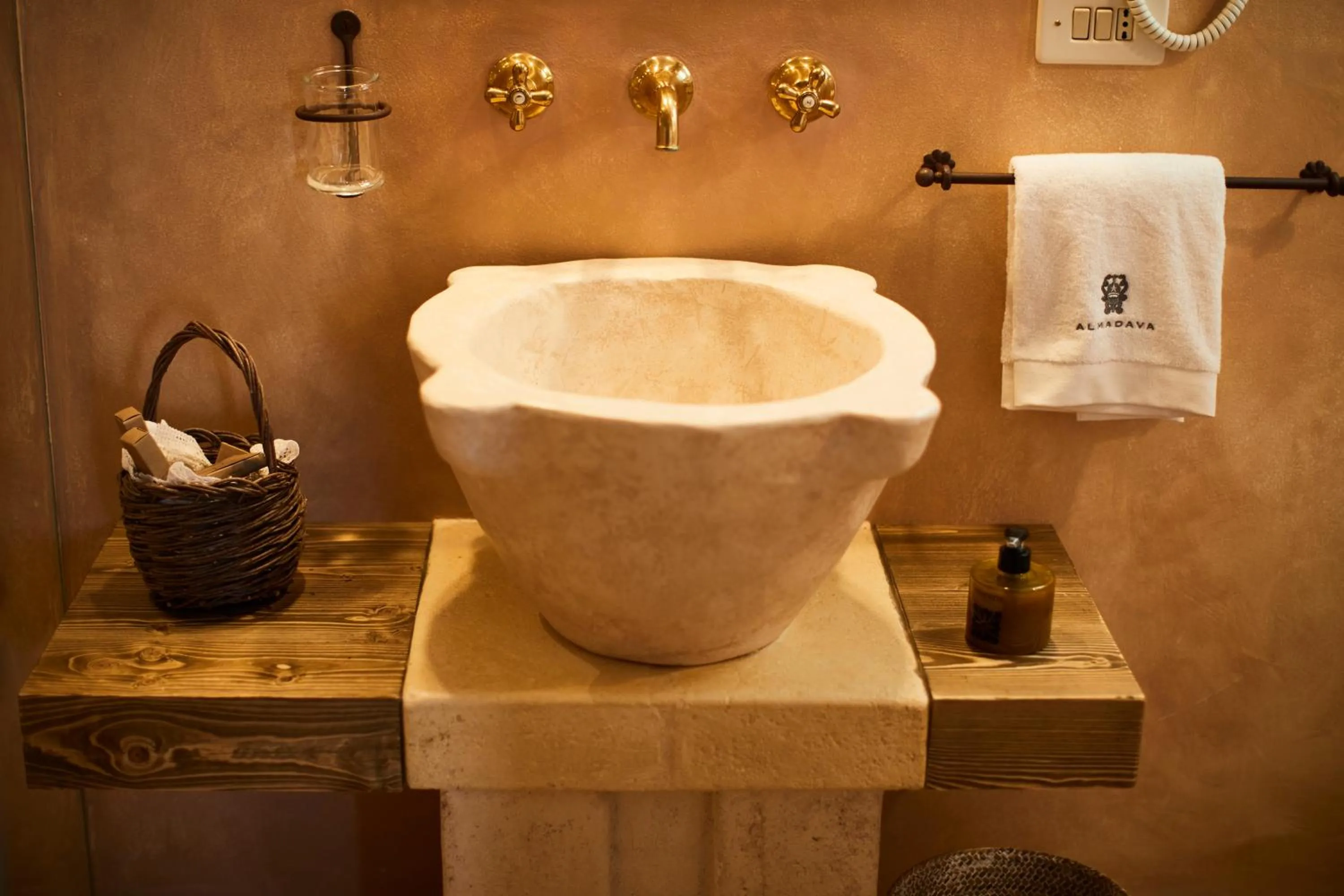 Bathroom in Masseria Almadava